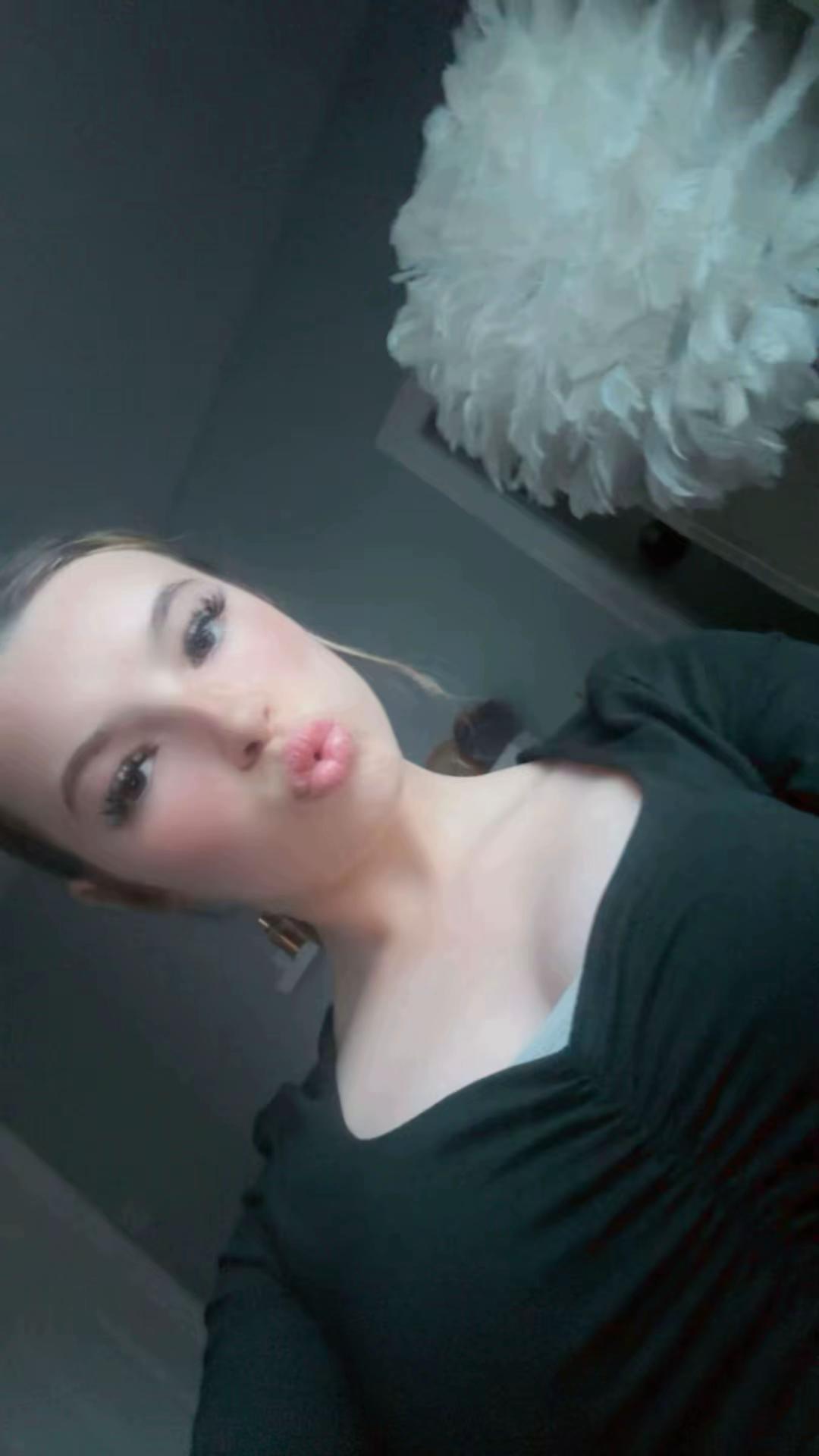 @𝓑𝓻𝓸𝓸𝓴𝓮💋❤️&zwj;🔥
