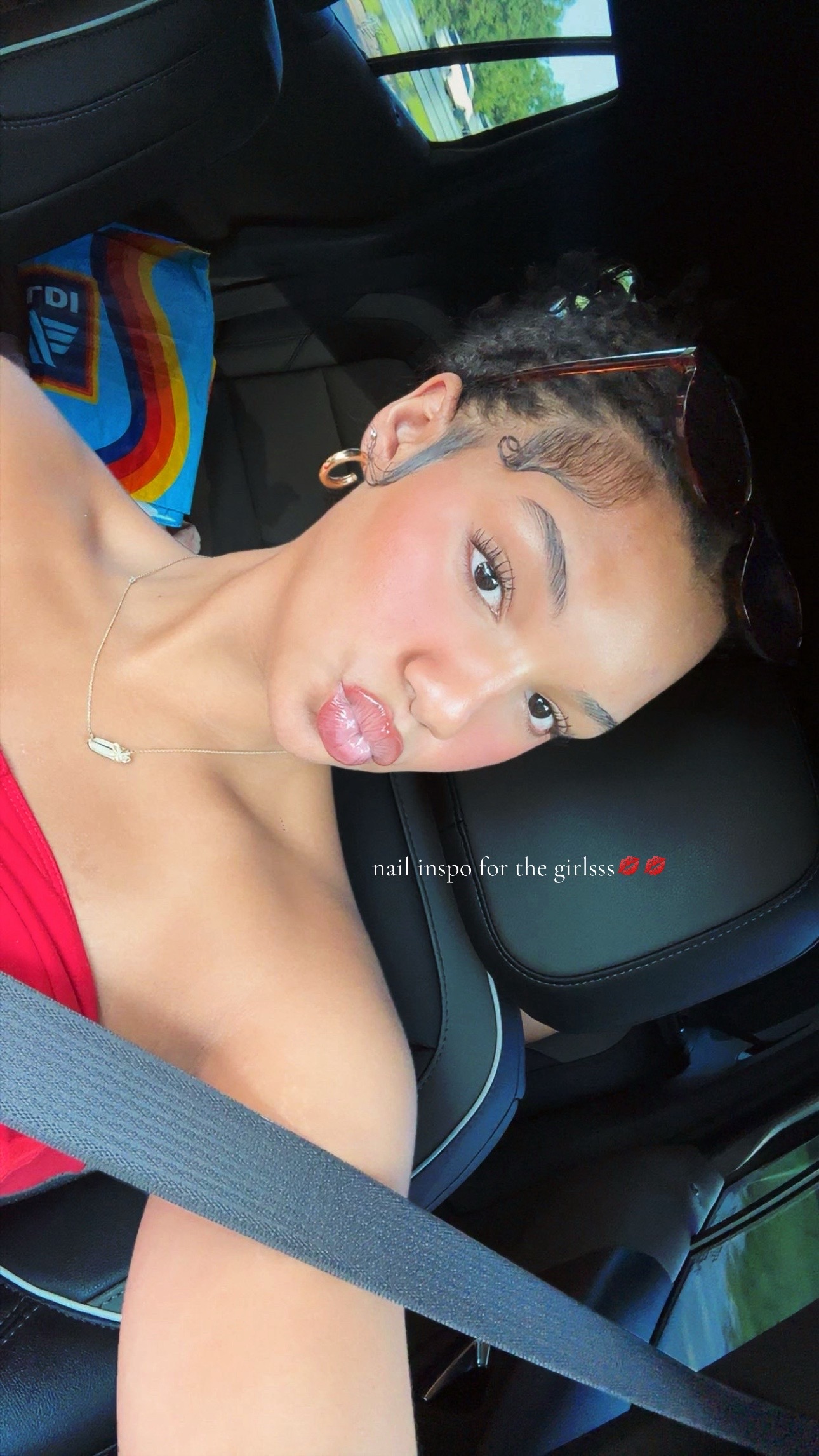 @shaimonroe