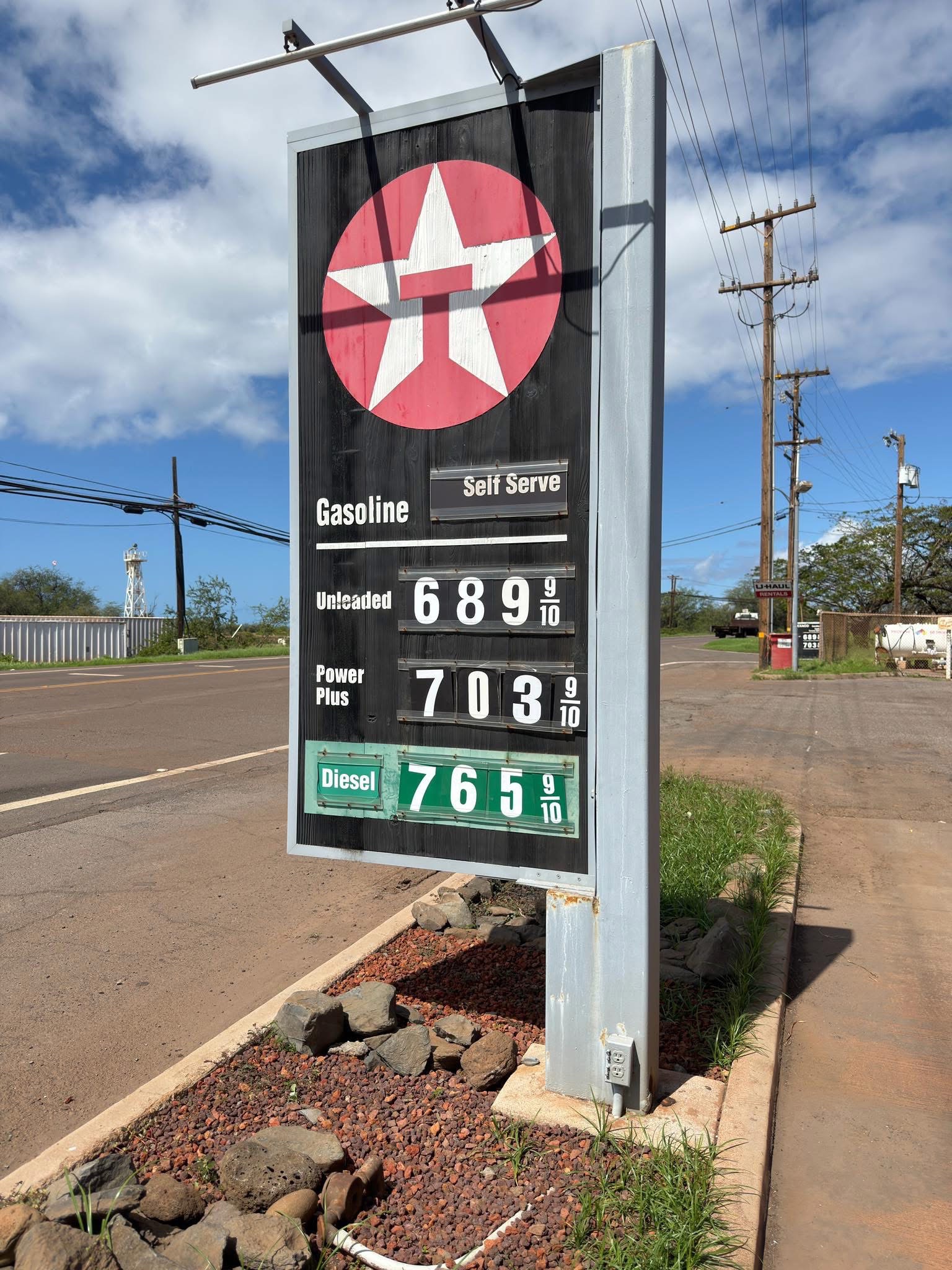 @Hawai’i loa kūlike kākou