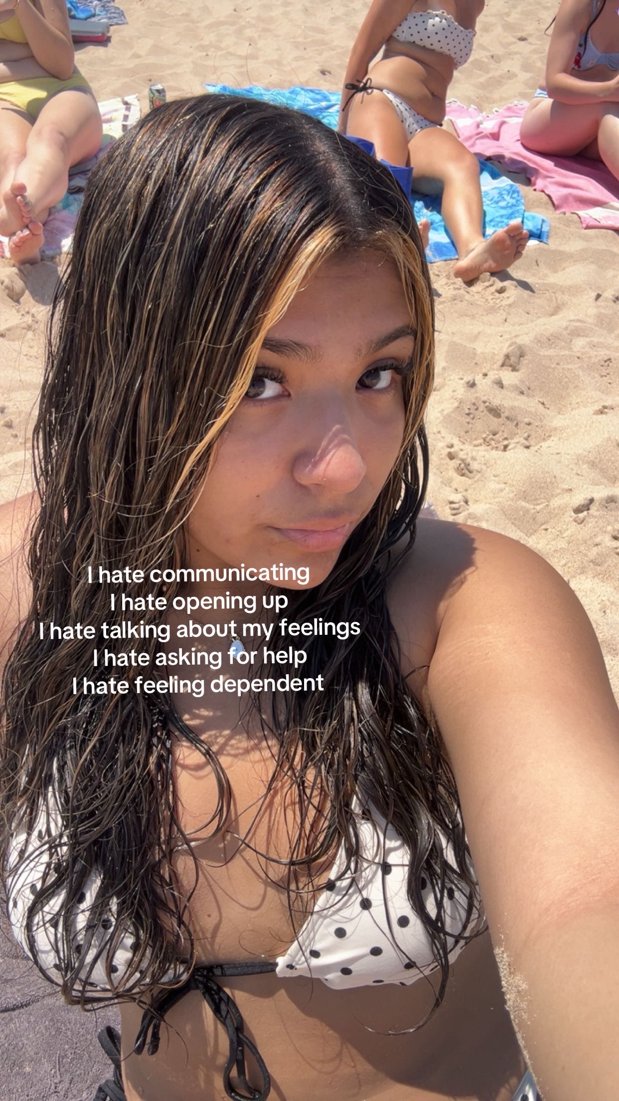 @•Ari•