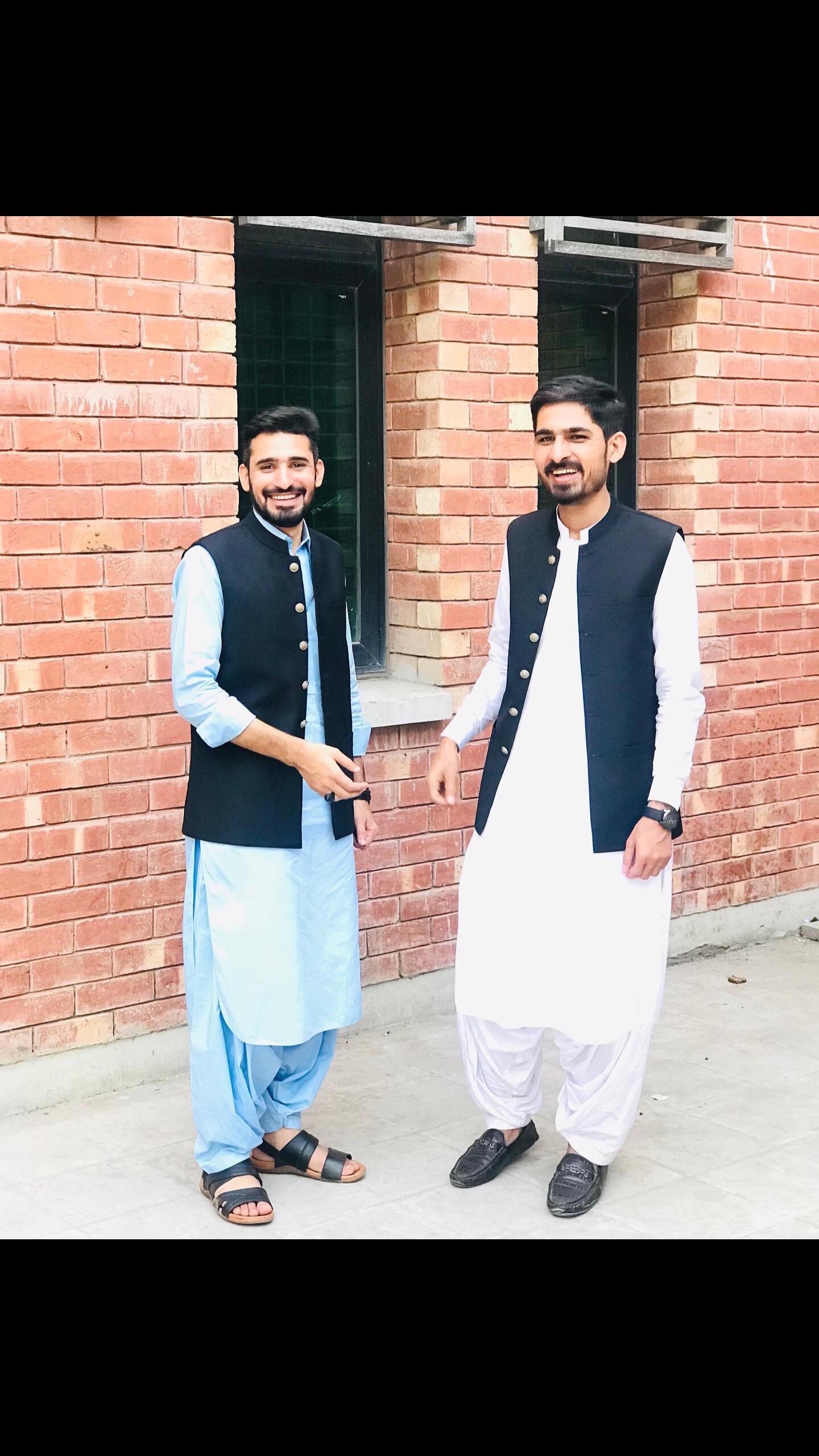 @Tariq Azam sheraNi
