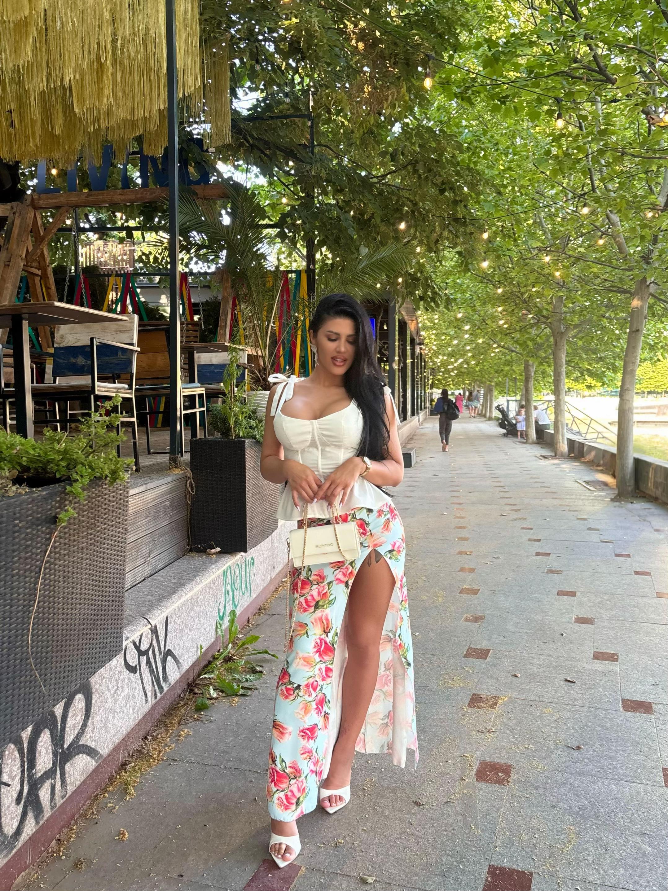 @honeygalll