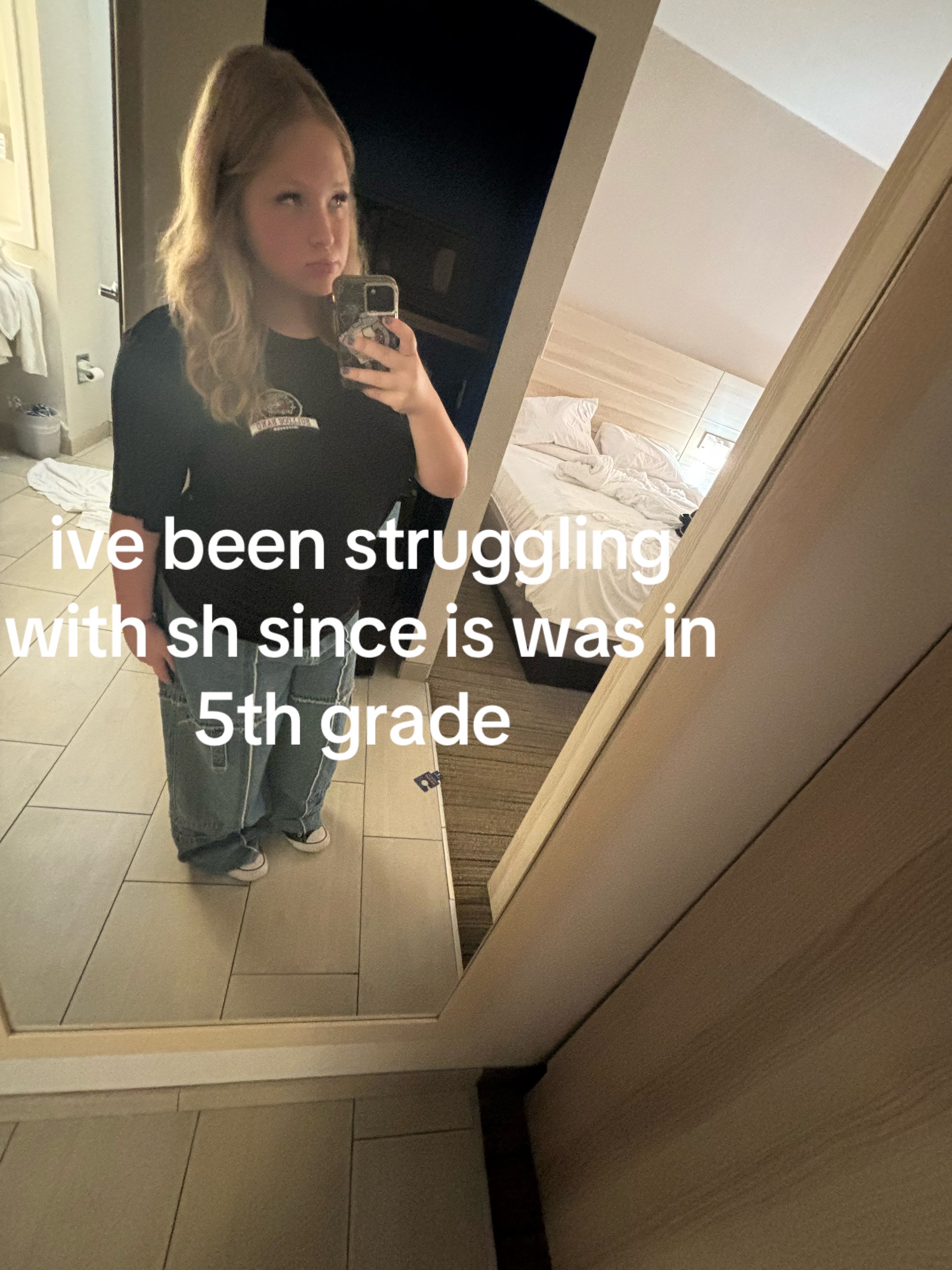 @chrissyy ᥫ᭡