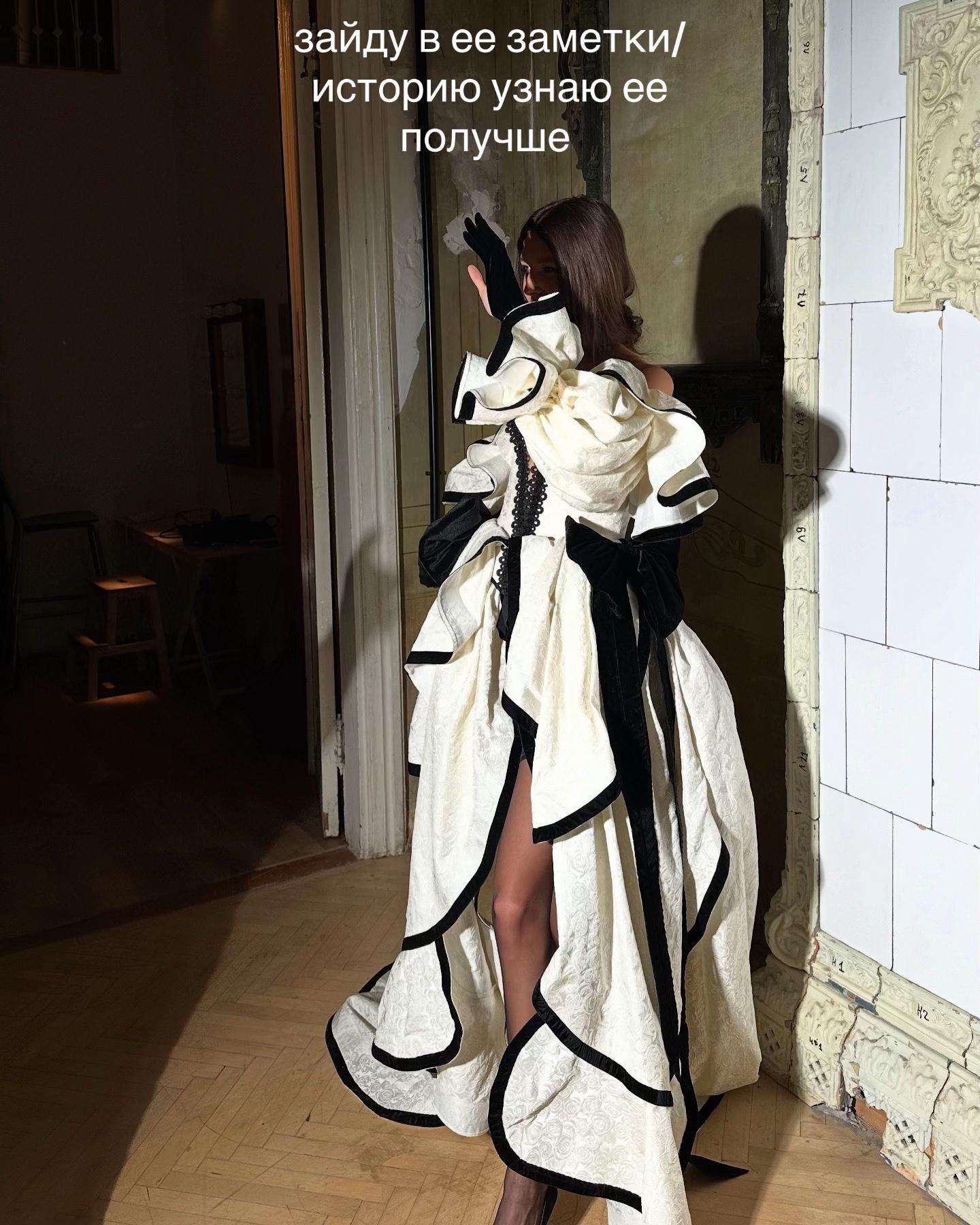 @мур