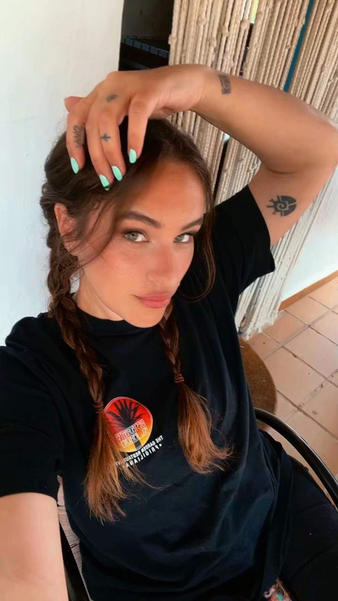 @Angyfer