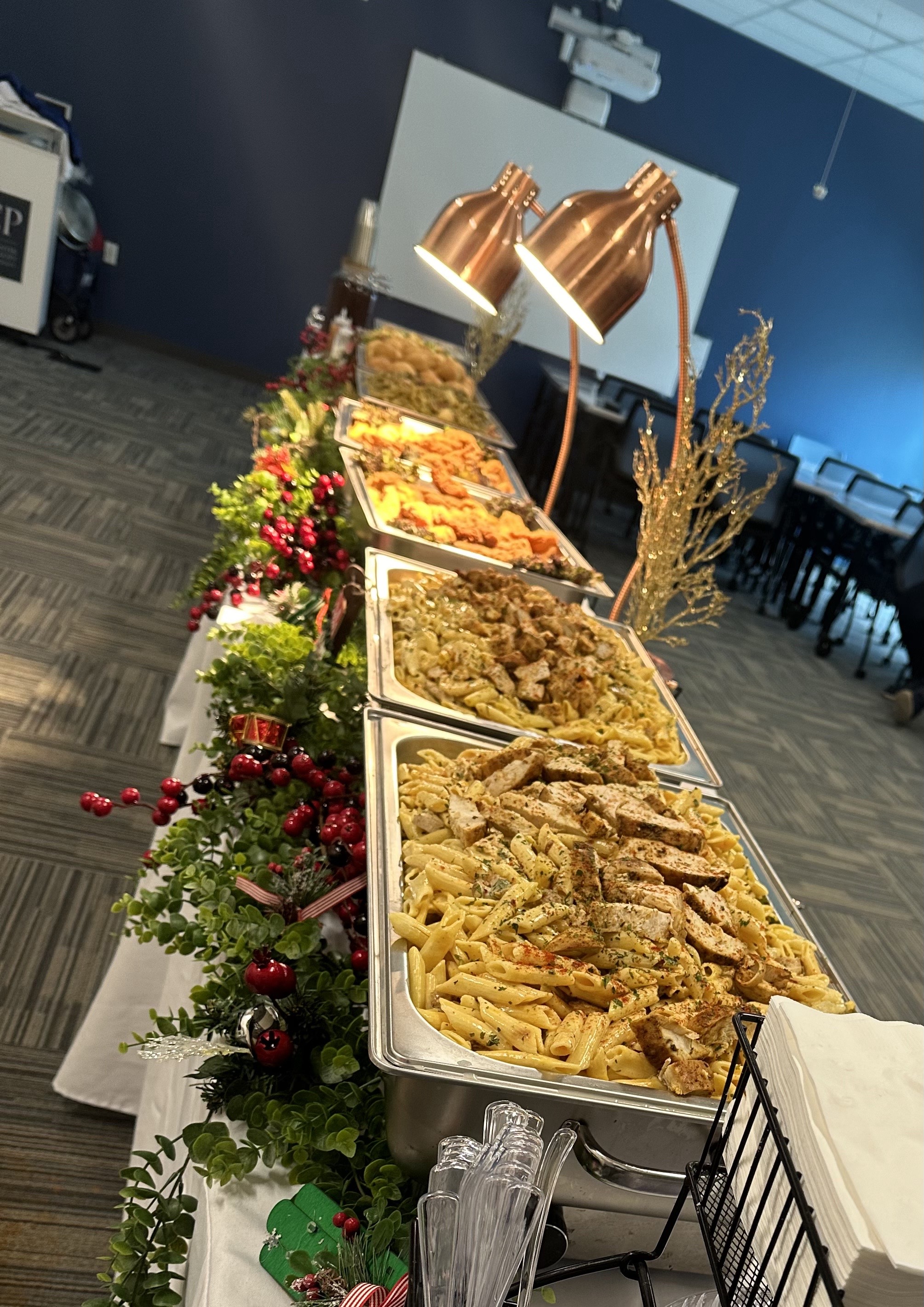 @DaRoyal3_Catering
