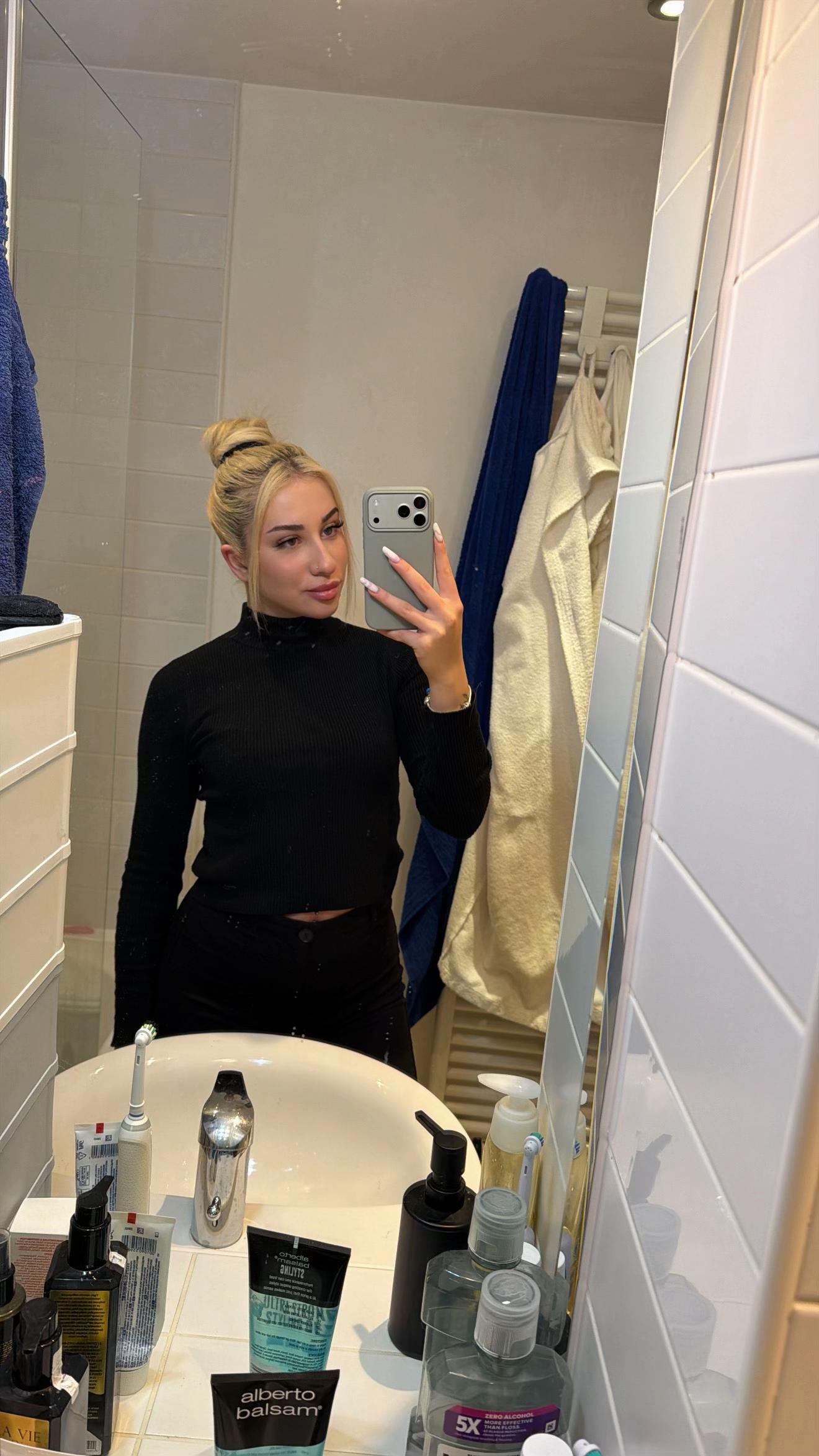 @_.vasilakiii._