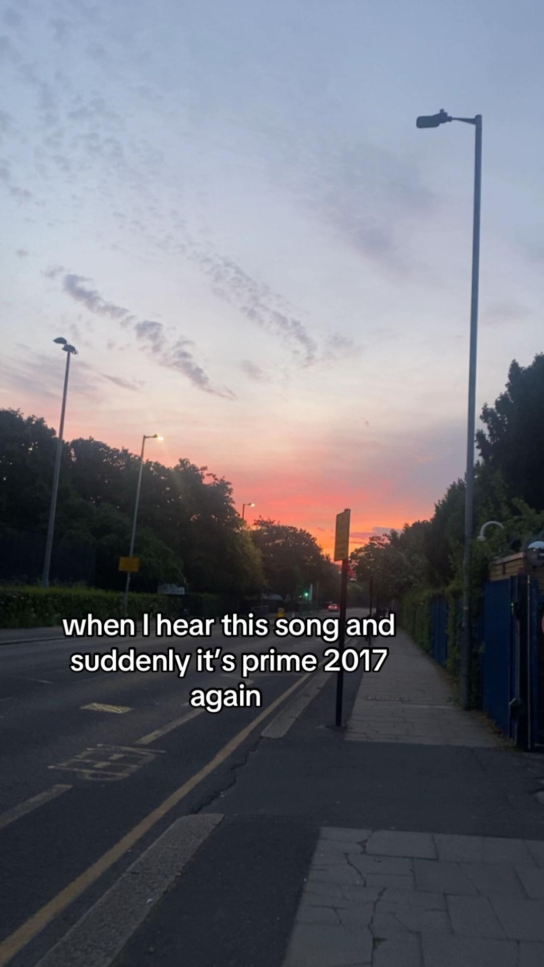 @𝐥𝐯𝐪𝐱𝐢𝐰𝐯 ☆