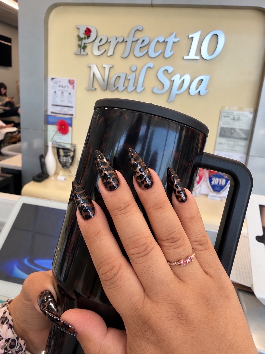 @Perfect10Nailspa