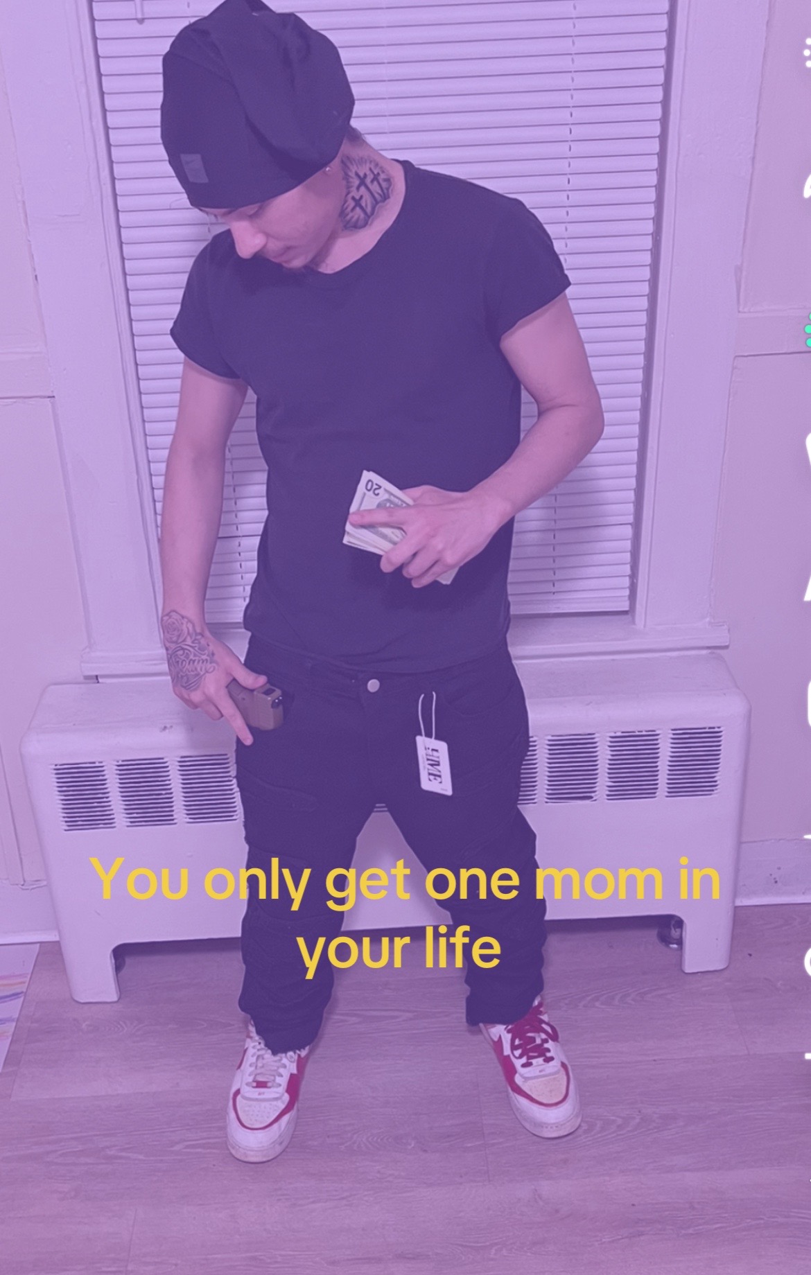 @ÁJ