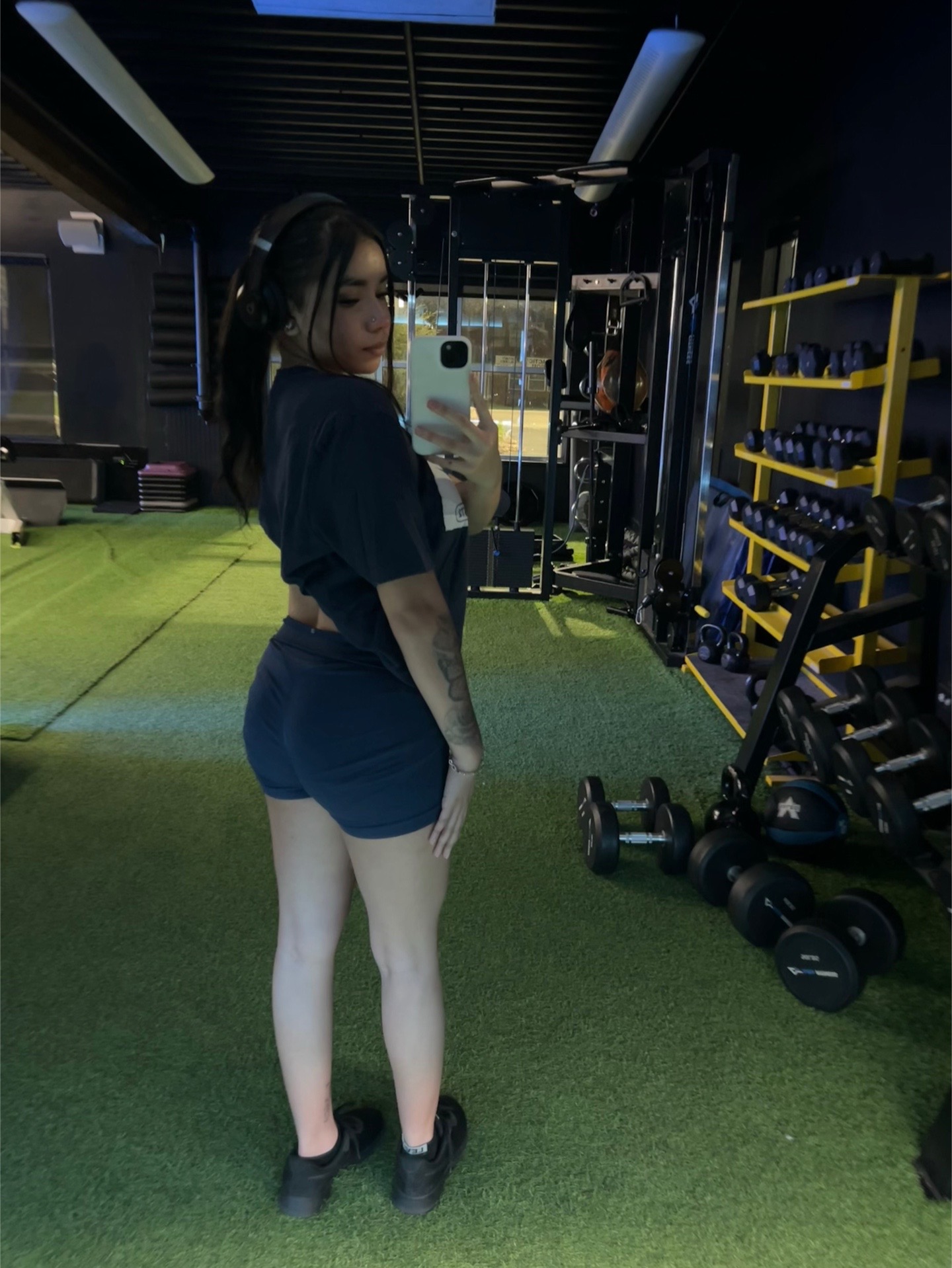@𝐸𝑚𝑖𝑙𝑦