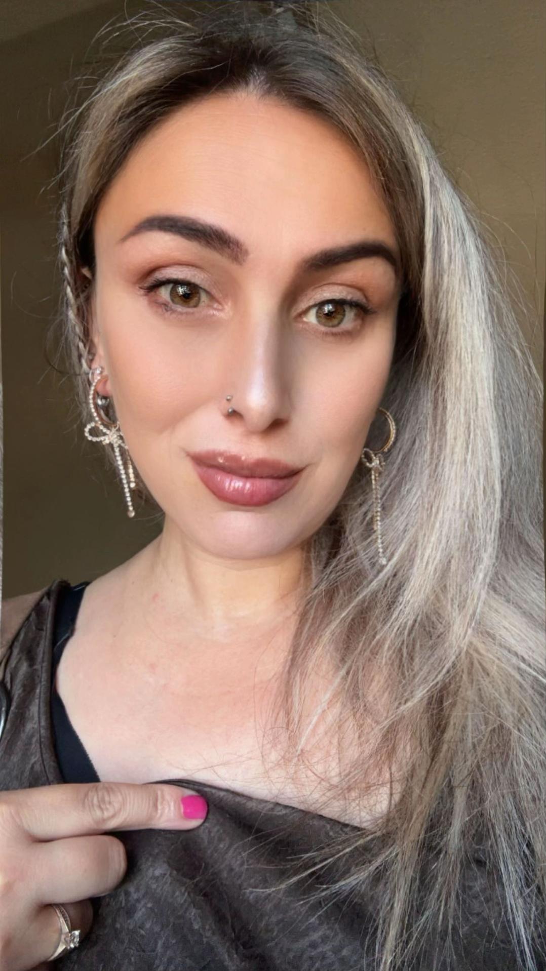 @Elaynll