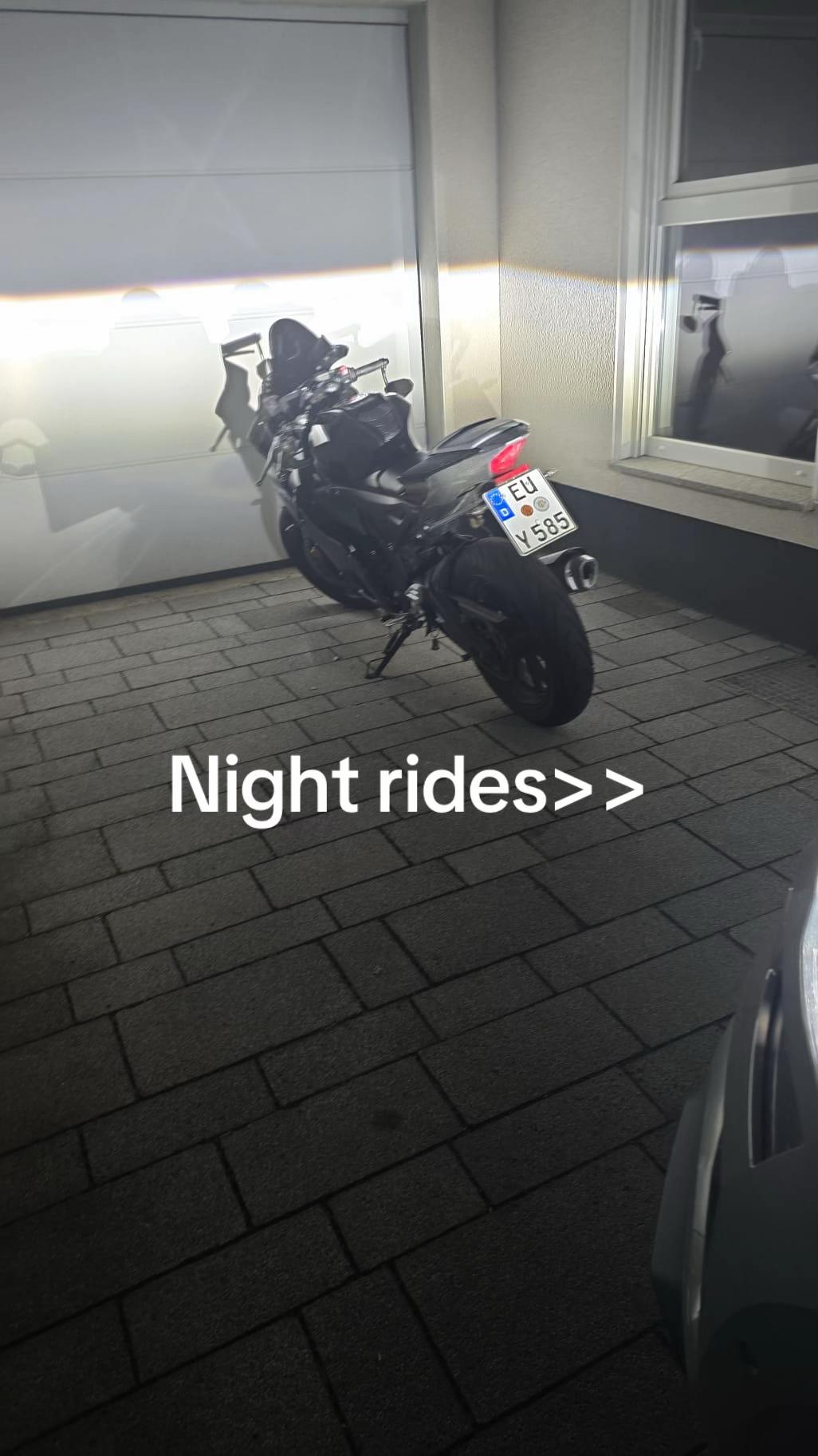 @motoyzfr