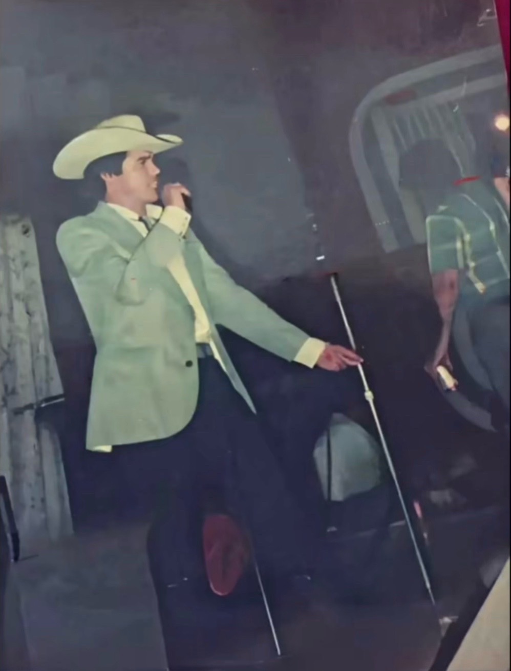 @Chalino Sanchez