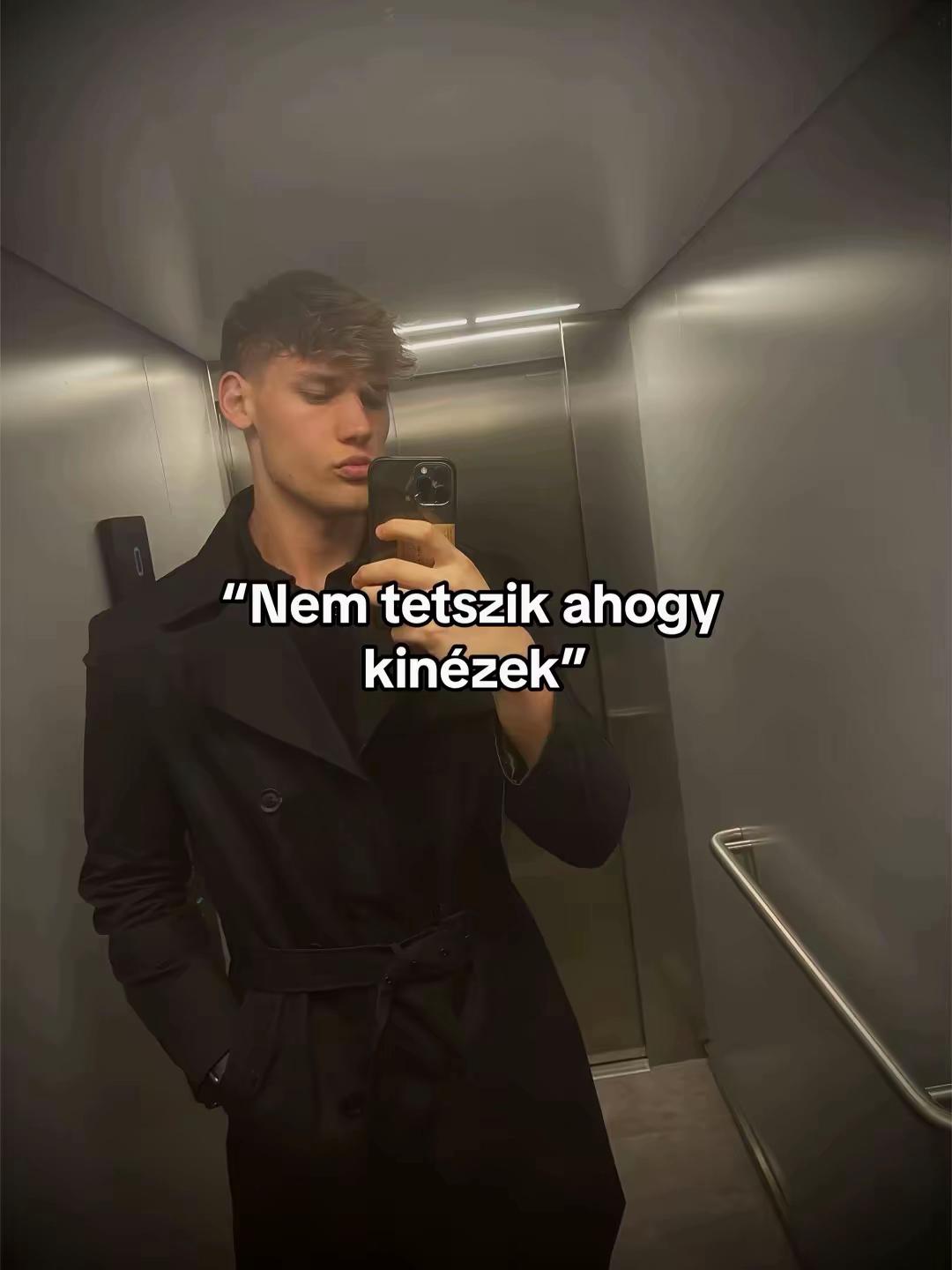 @Moln&aacute;r Andr&aacute;s
