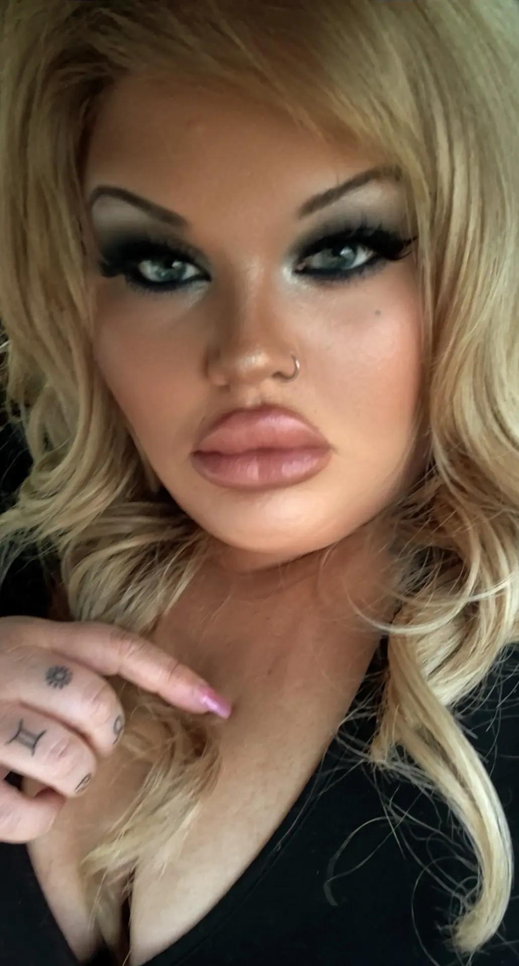 @✨️𝓐𝓶𝔂𝓵𝓸𝓾✨️