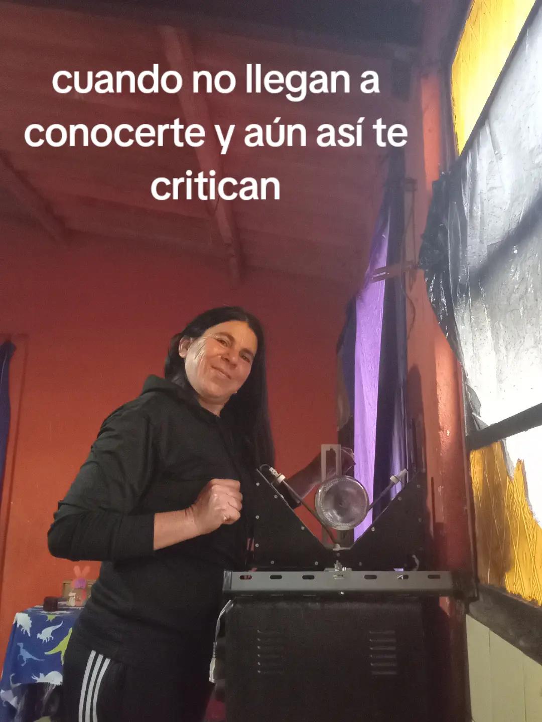@Claudia lopez