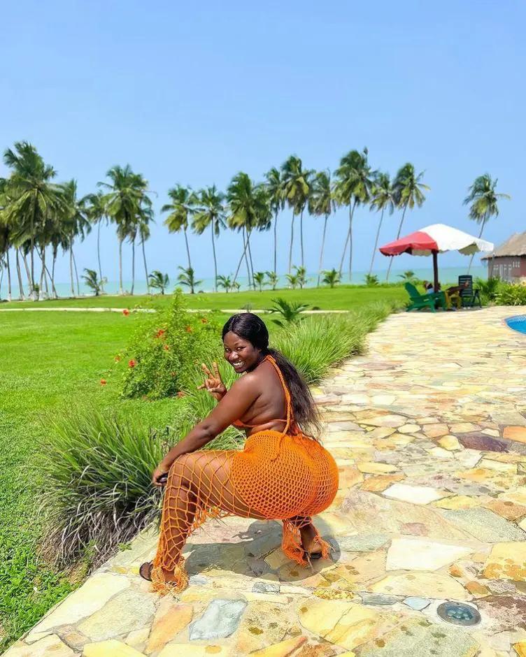 @Abena Mabel cilla