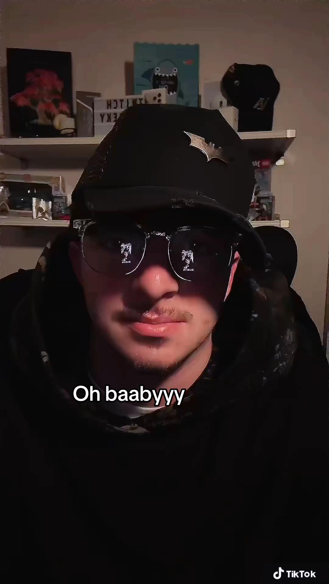 @🦈