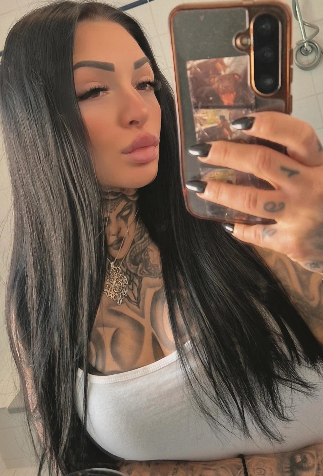 @Beniken93