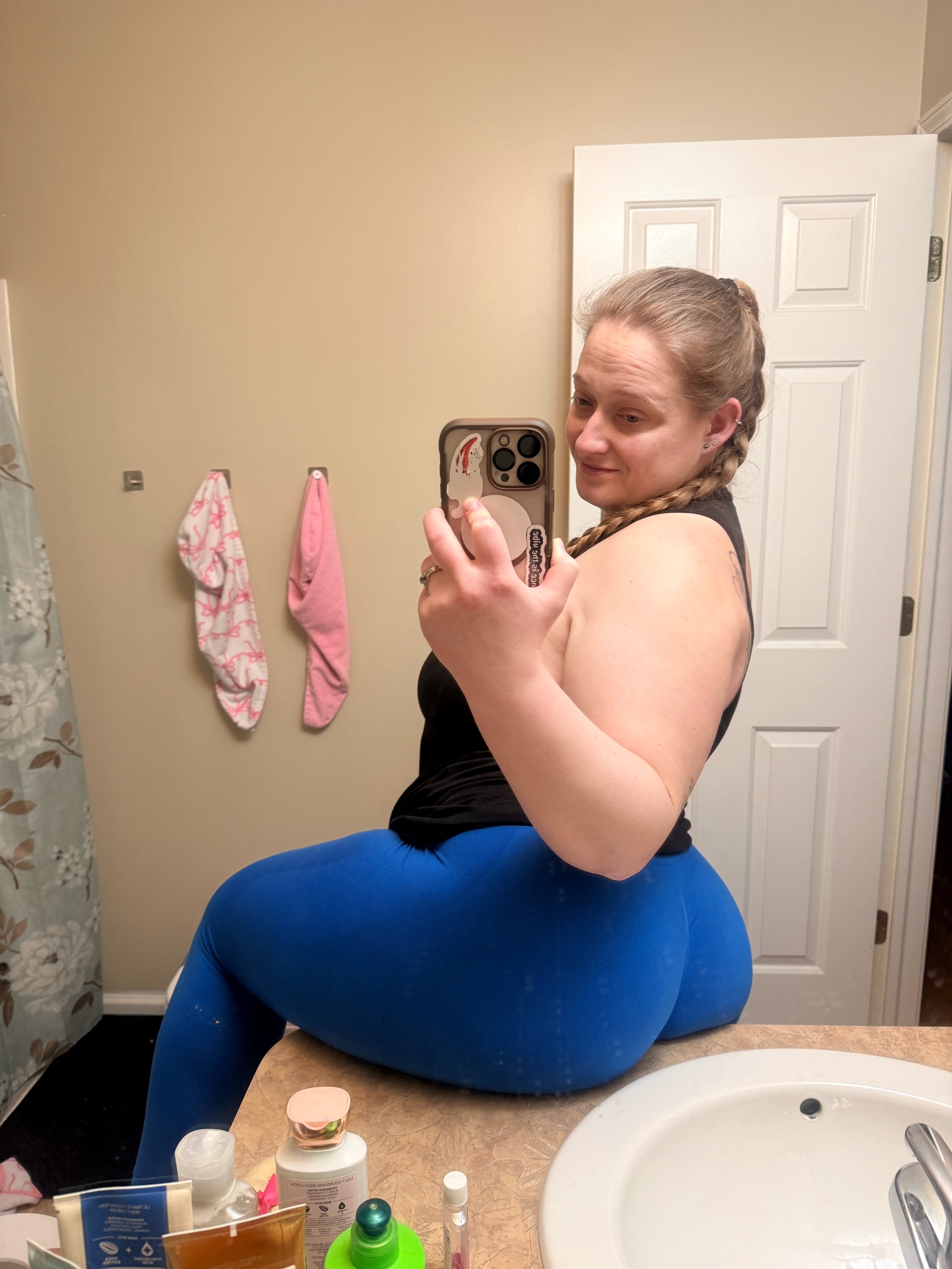 @Nicole Bunzzz