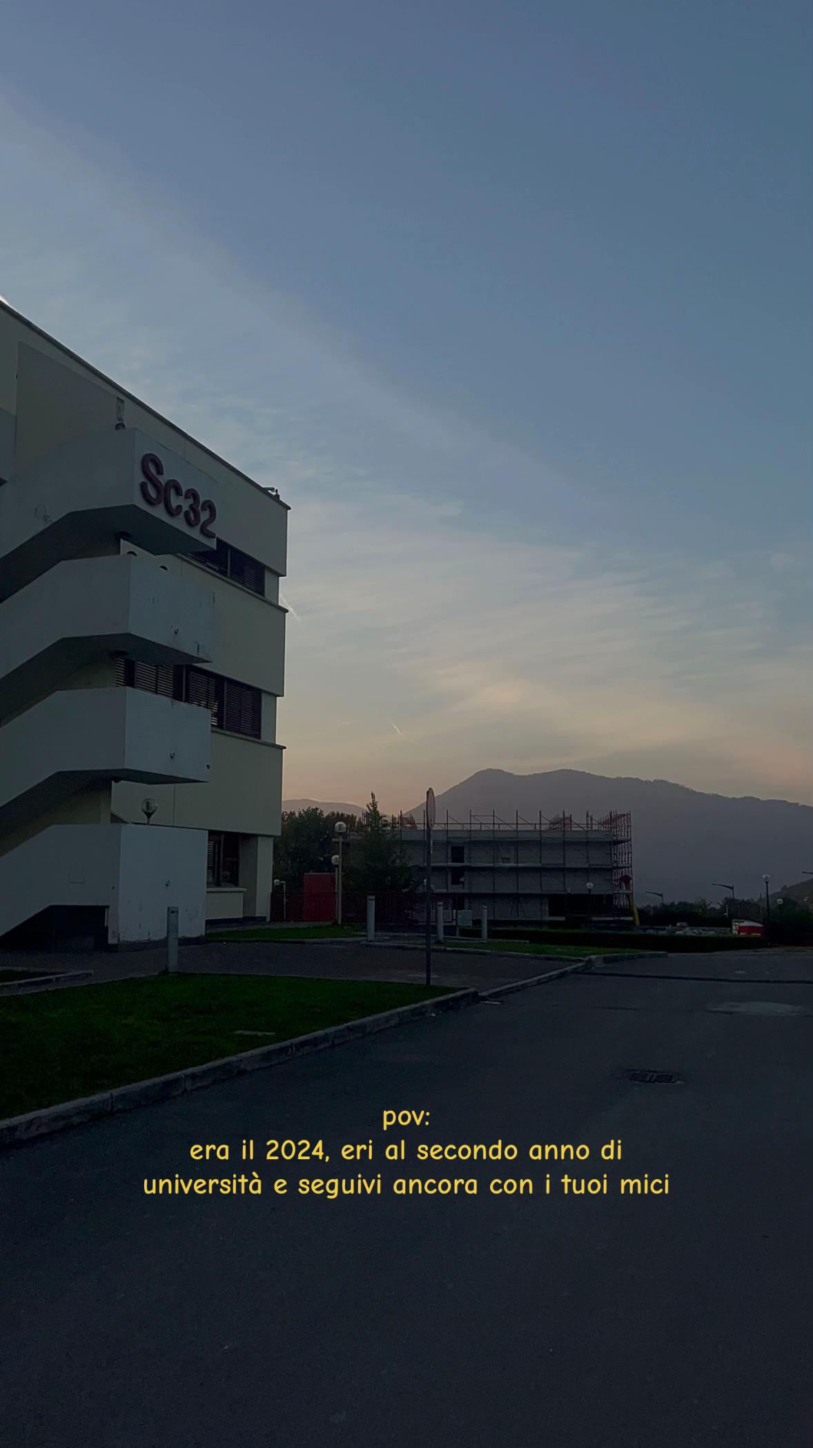 @Lú