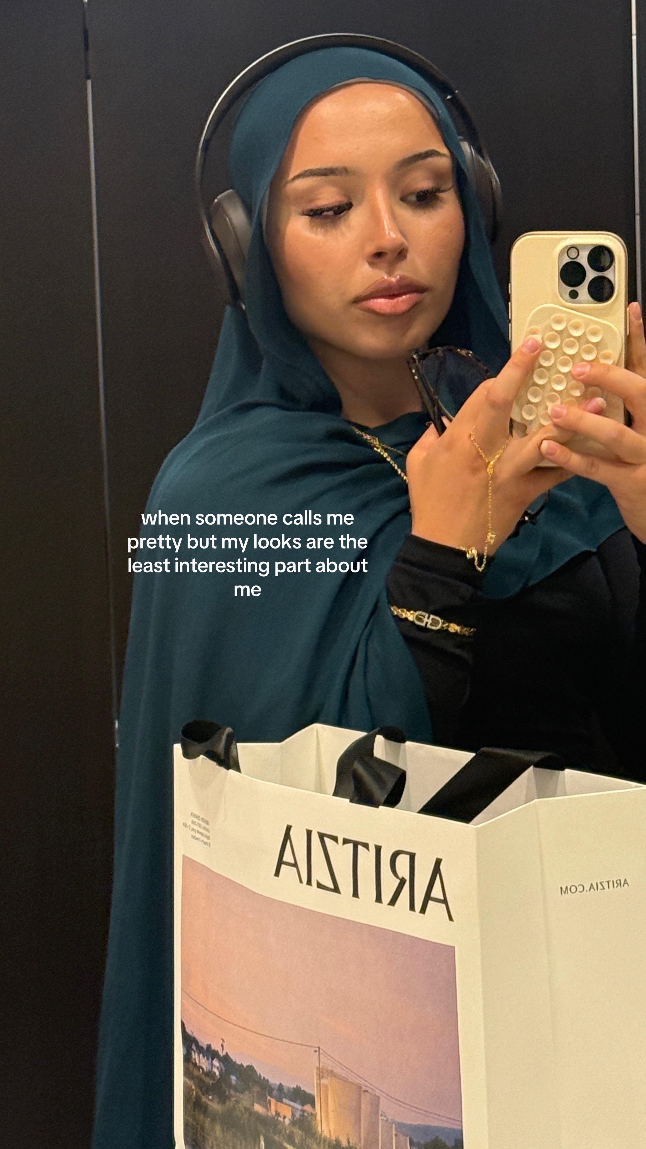 @𝓢 ᥫ᭡.