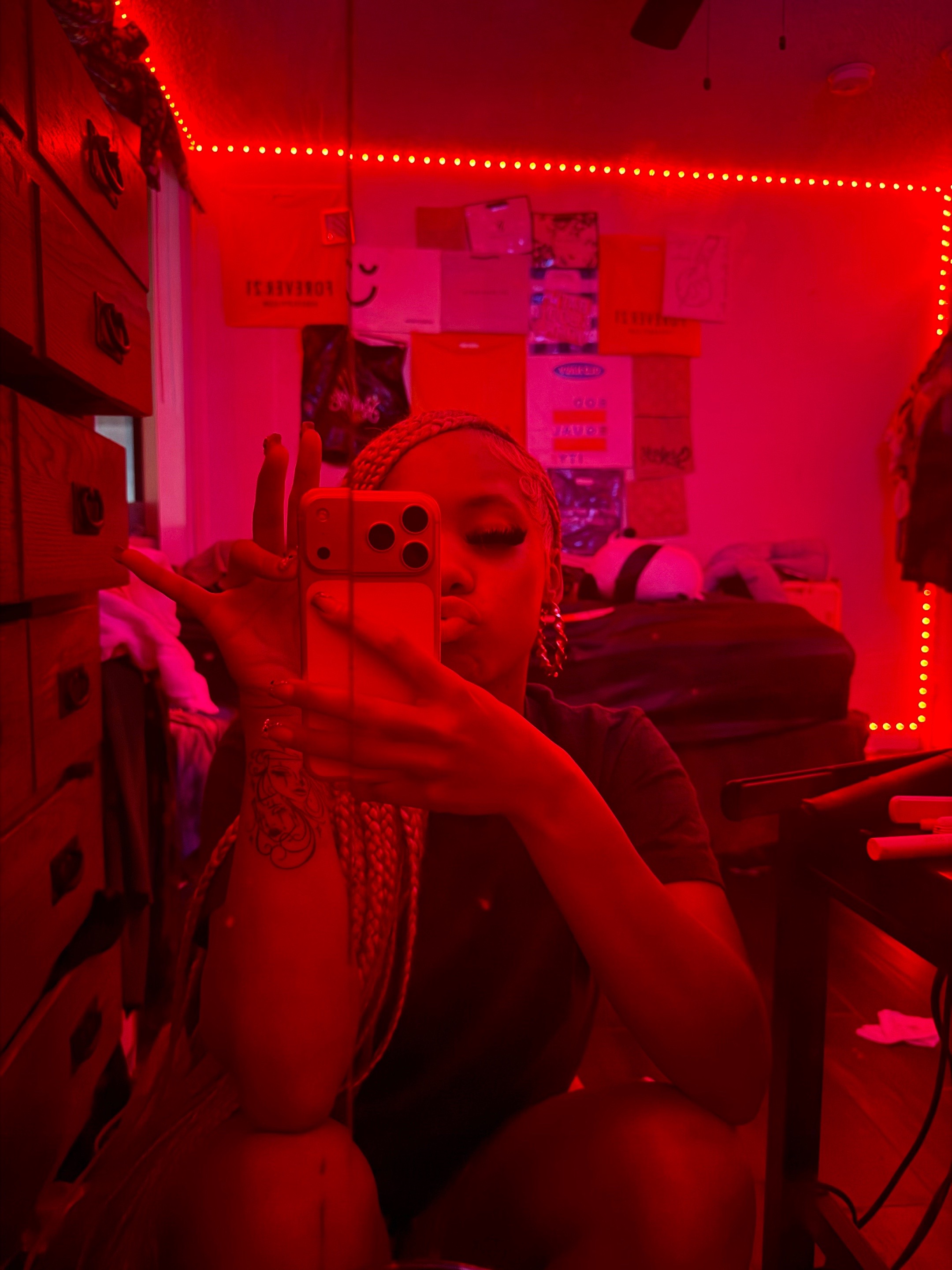 @fineasskylahbaeee
