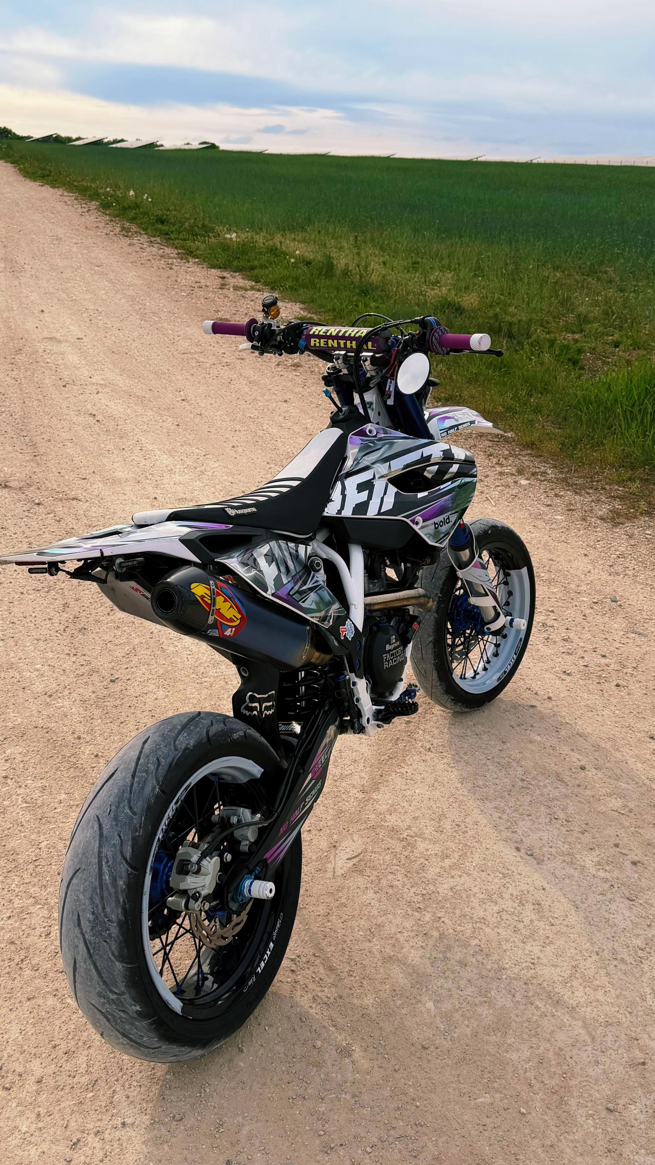 @Joni_moto