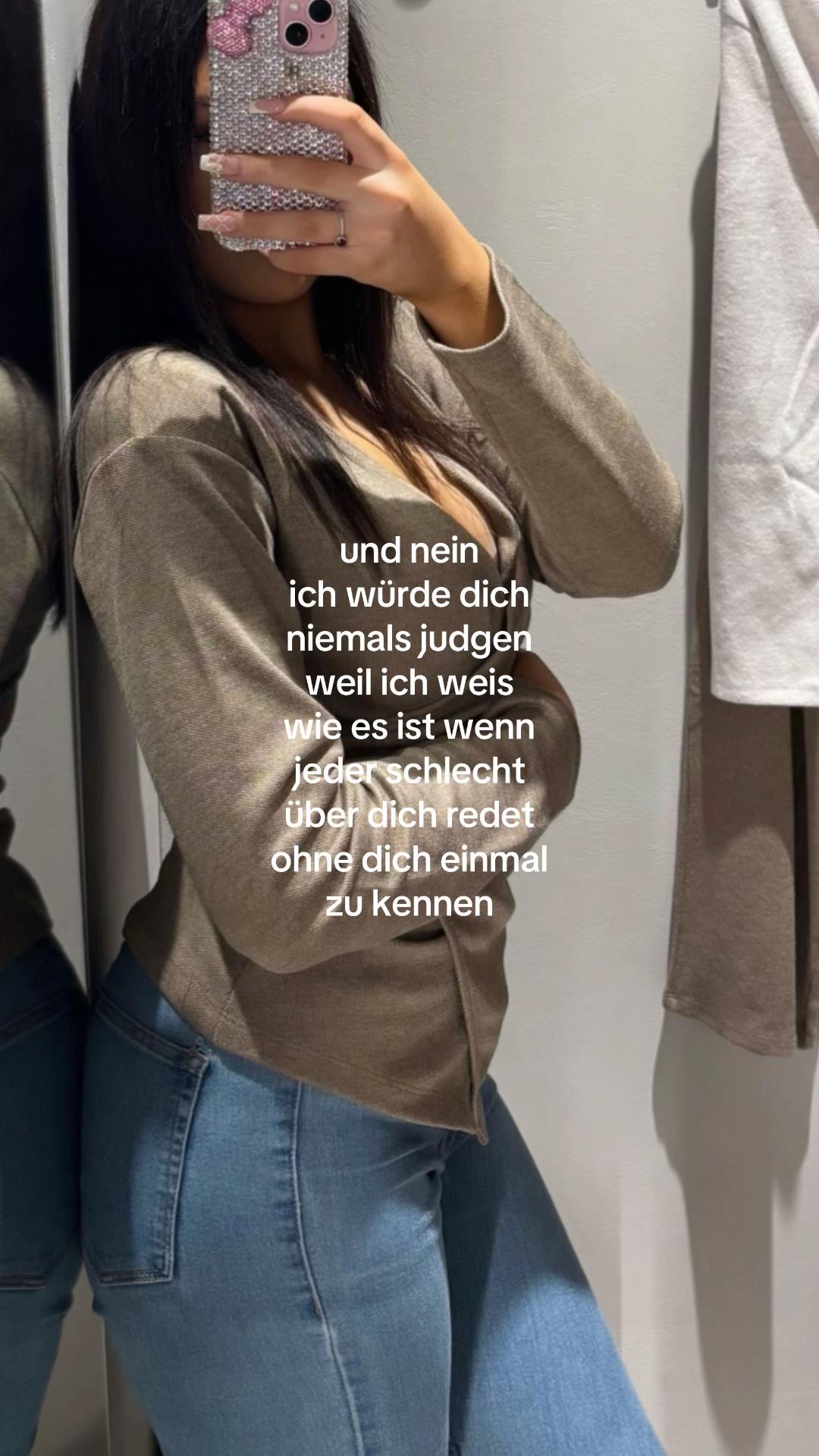 @𝔉𝔦𝔬𝔫𝔞