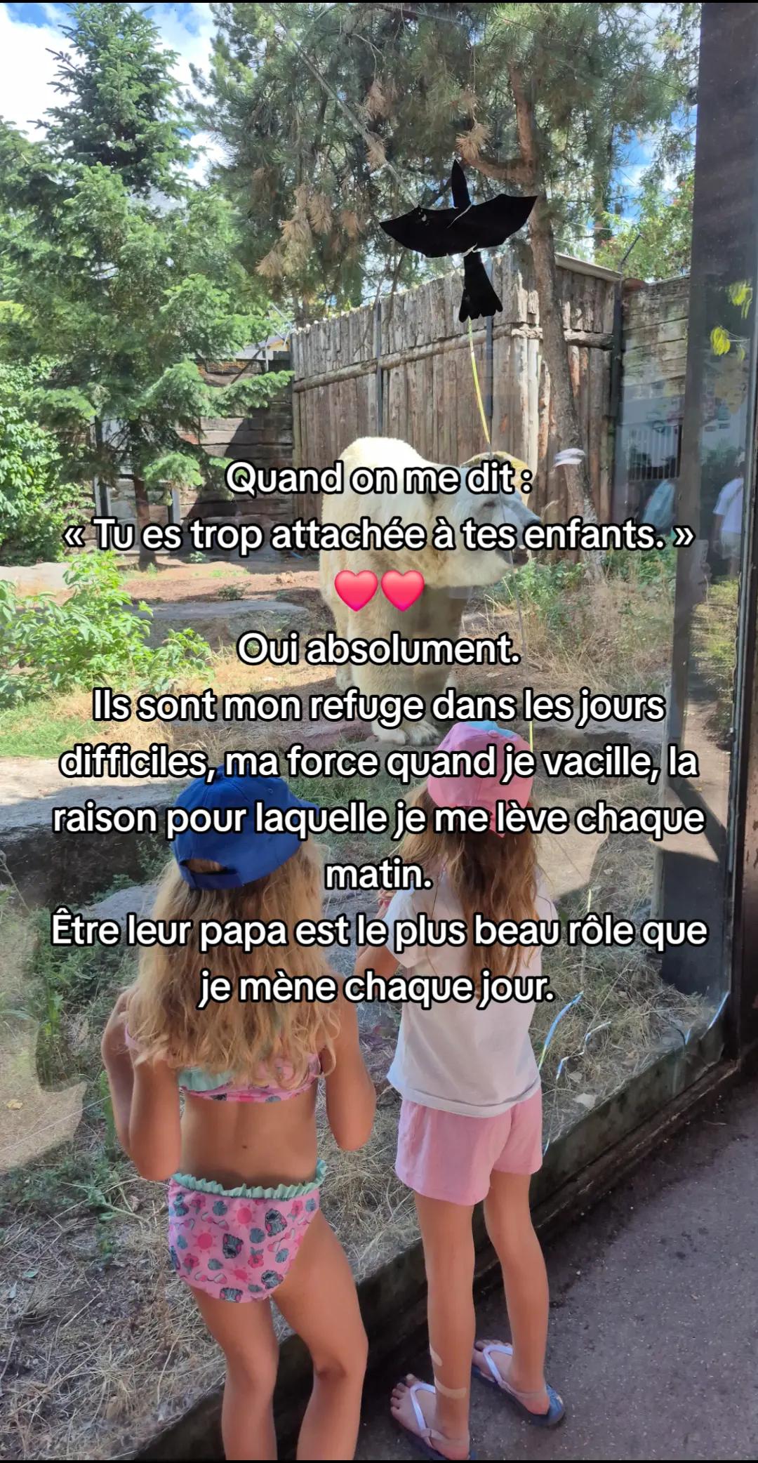 @un homme debout