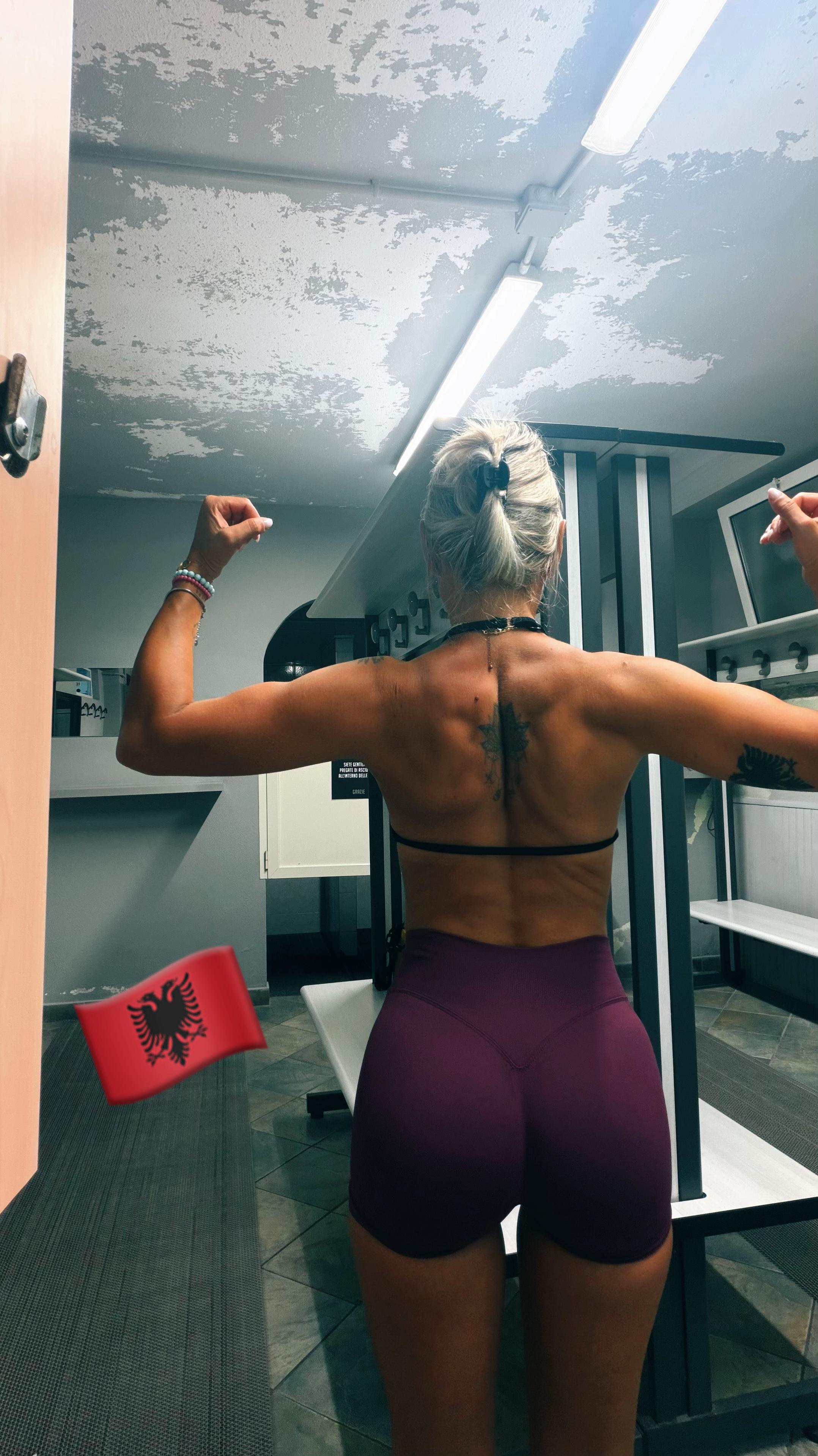 @FRANCESCA🇦🇱🇽🇰