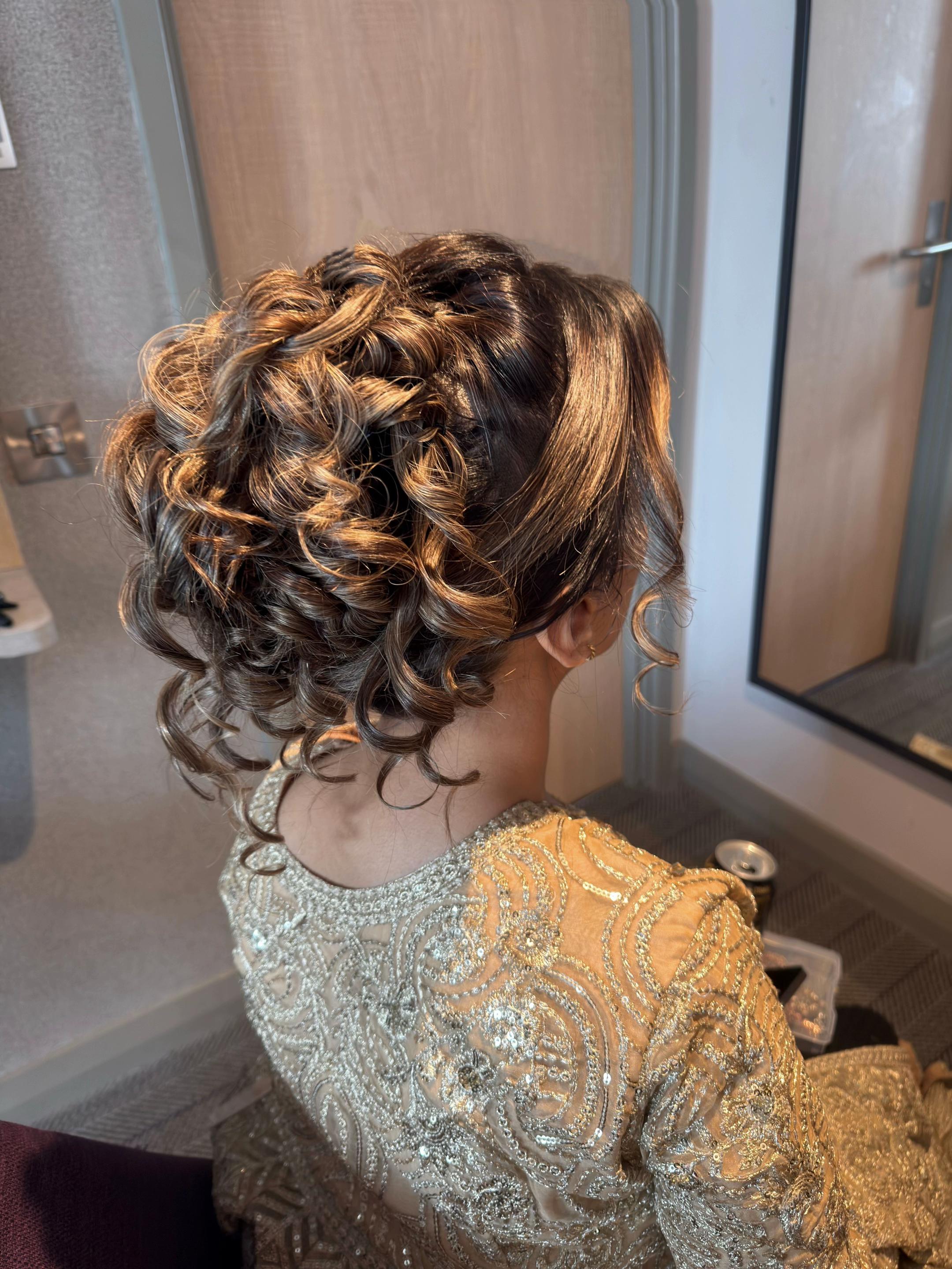 @hairbymomina