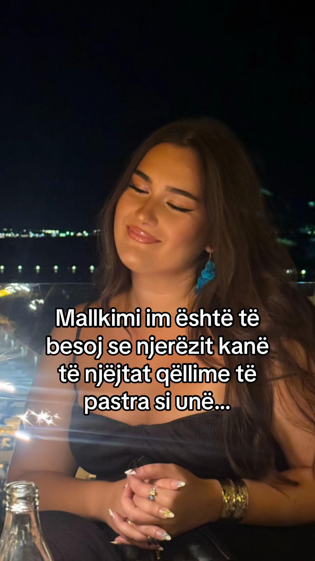 @RafaelaPnishi