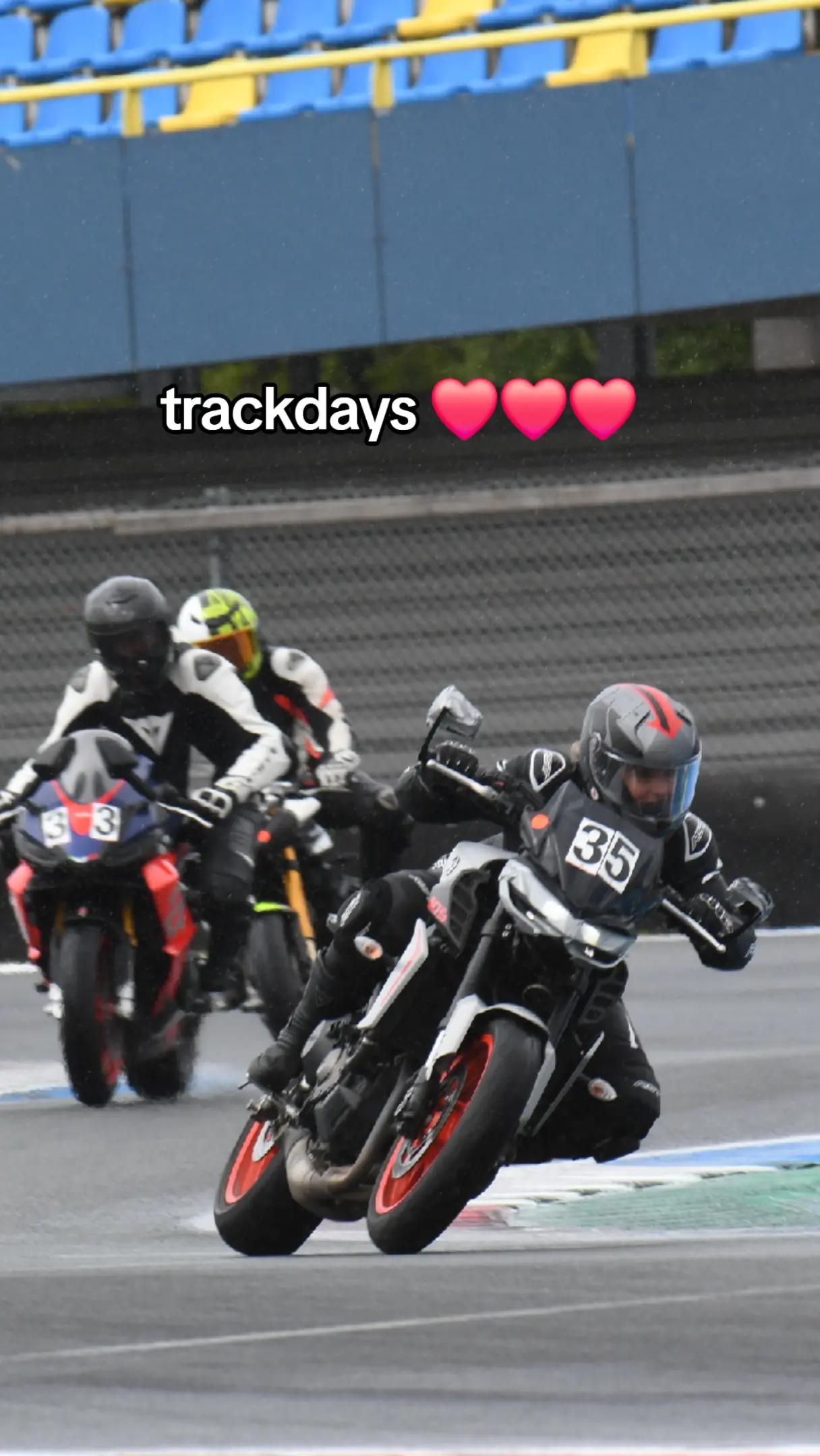 @Debbie - Yamaha MT09