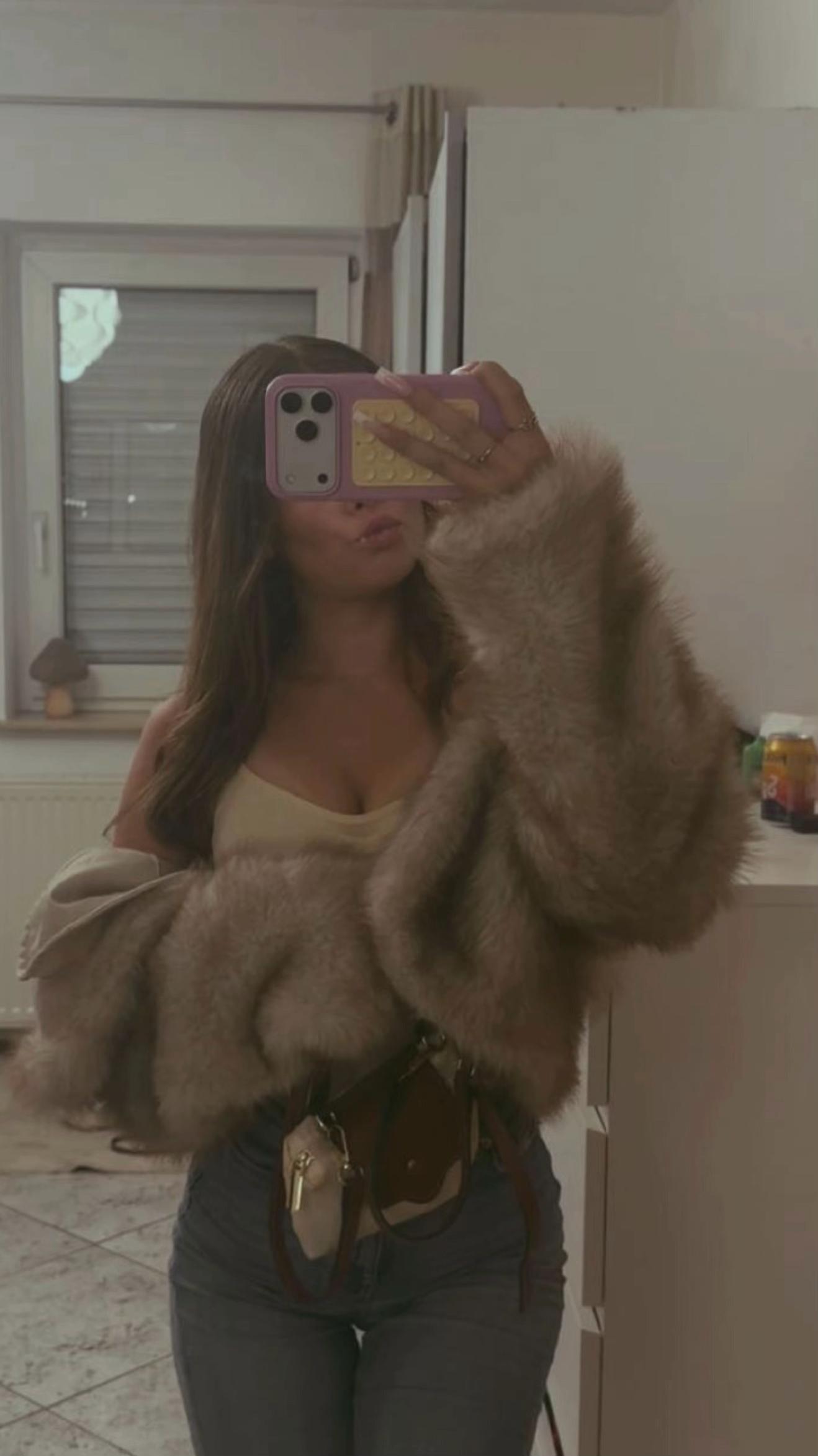 @Sophia