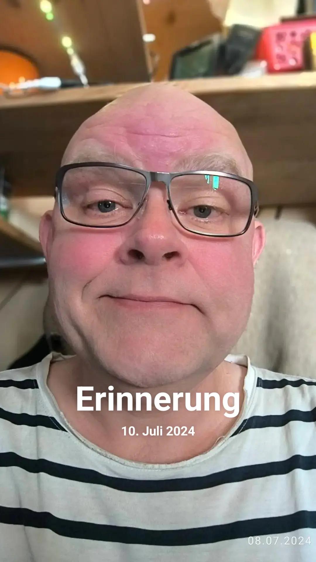 @M&Lambda;IK SCHL&Lambda;UCHI'S &Lambda;UFZUGSW&Auml;RT&Xi;R