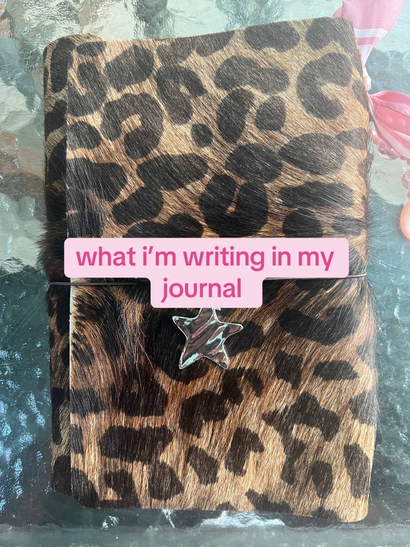 @Dylan | Writer | CC 📚🦋