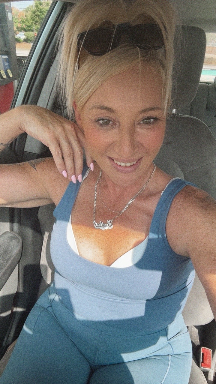 @julydaises