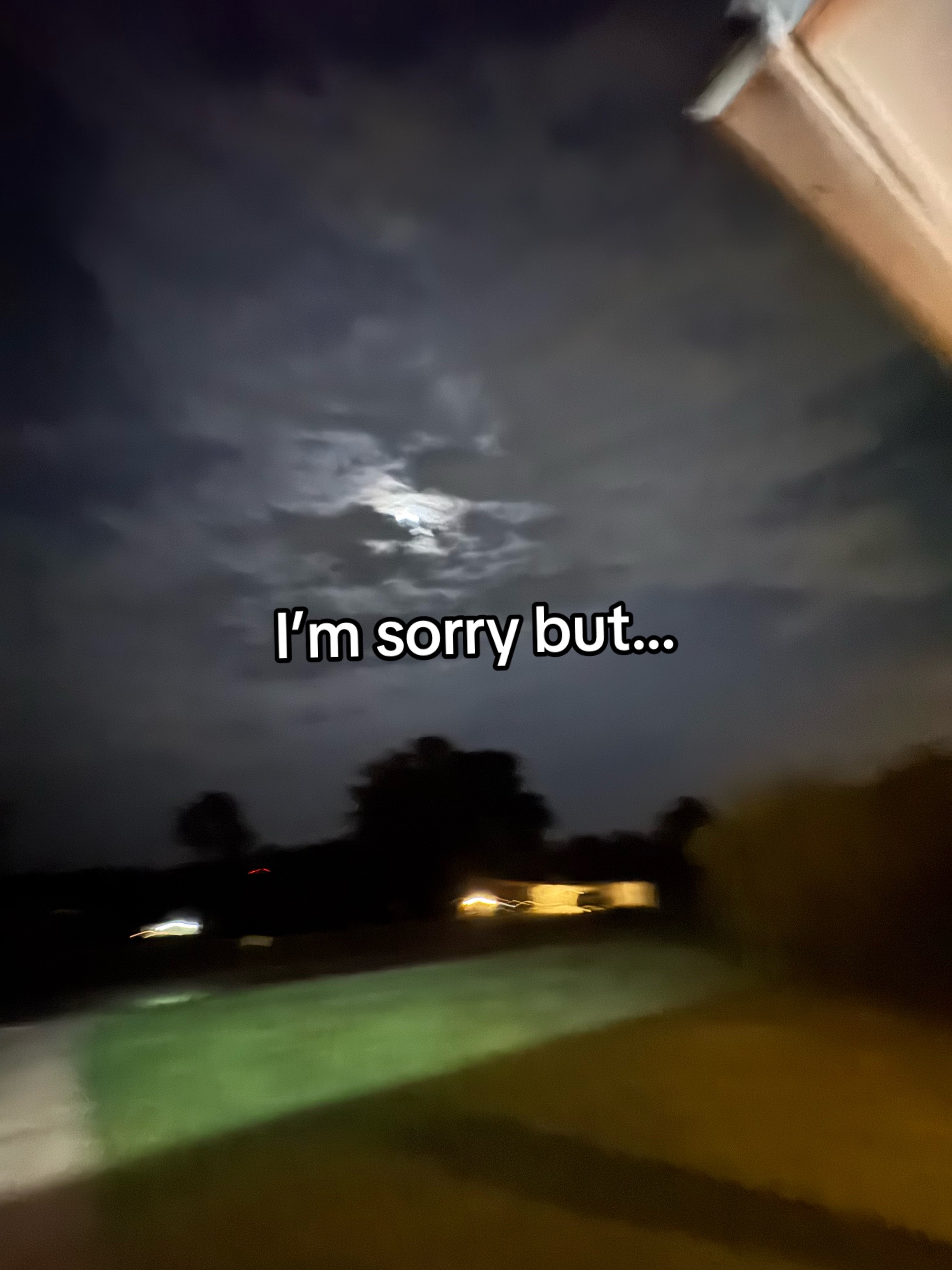 @ⓑεℕ𝓷𝐲(ง •̀_•́)ง