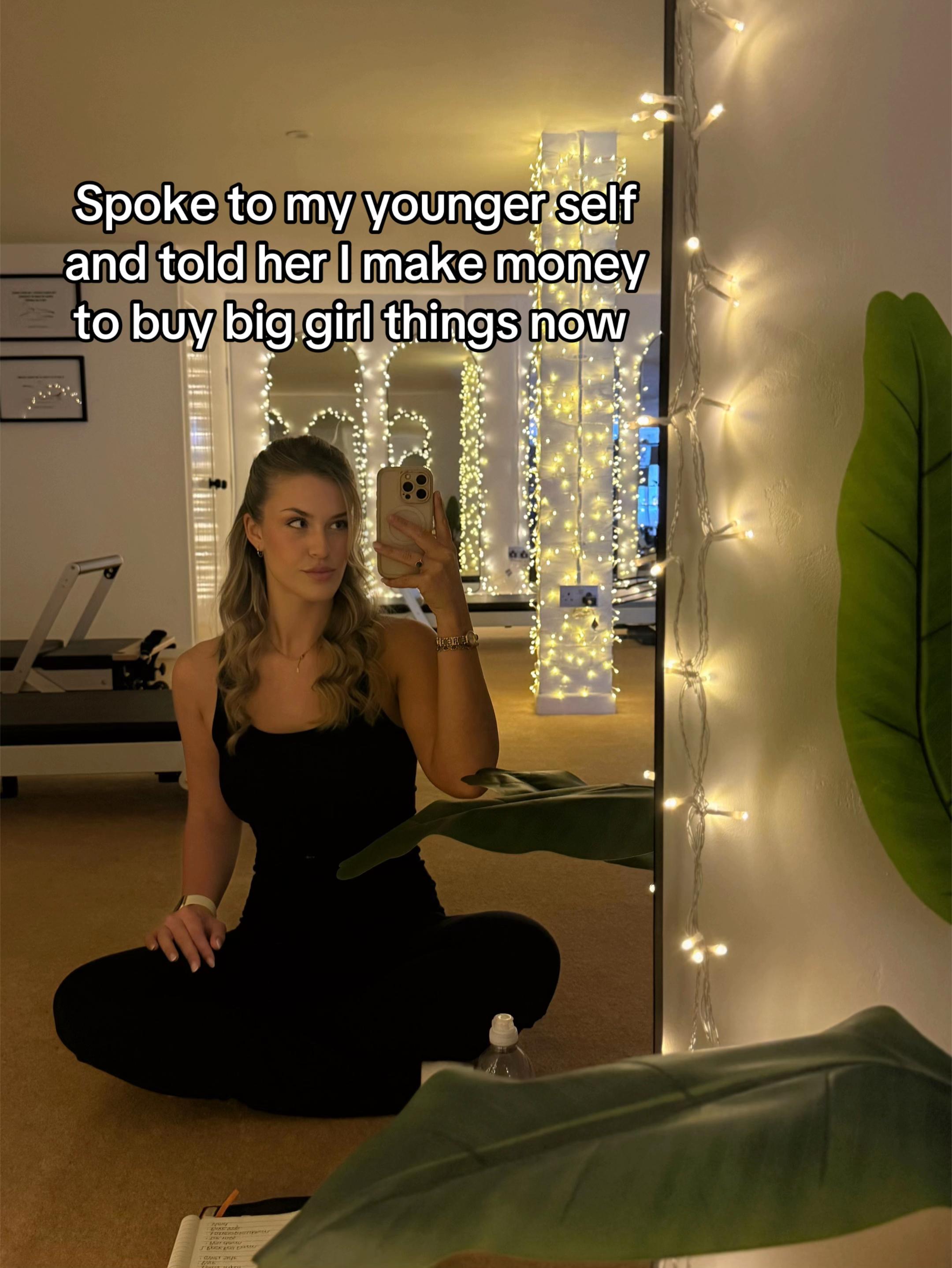 @Elladavenportt
