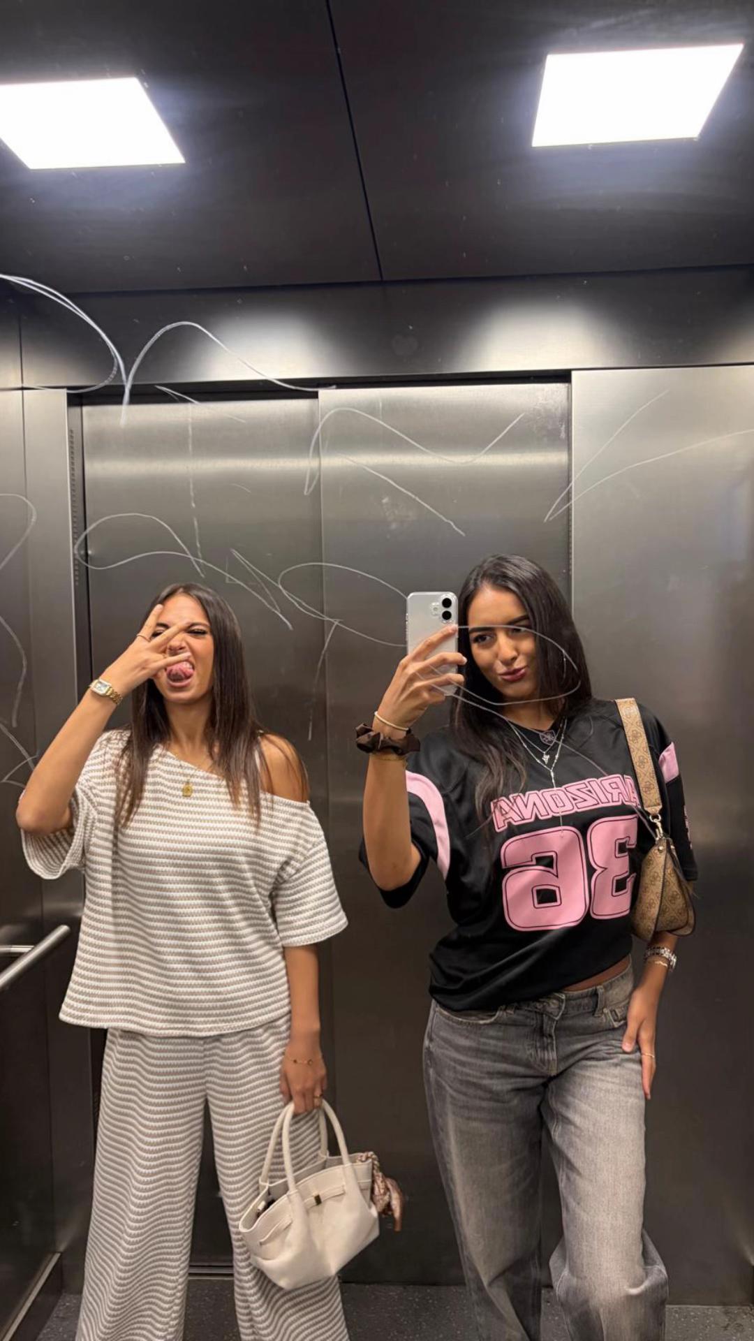 @ℰ𝓁𝒾𝒻