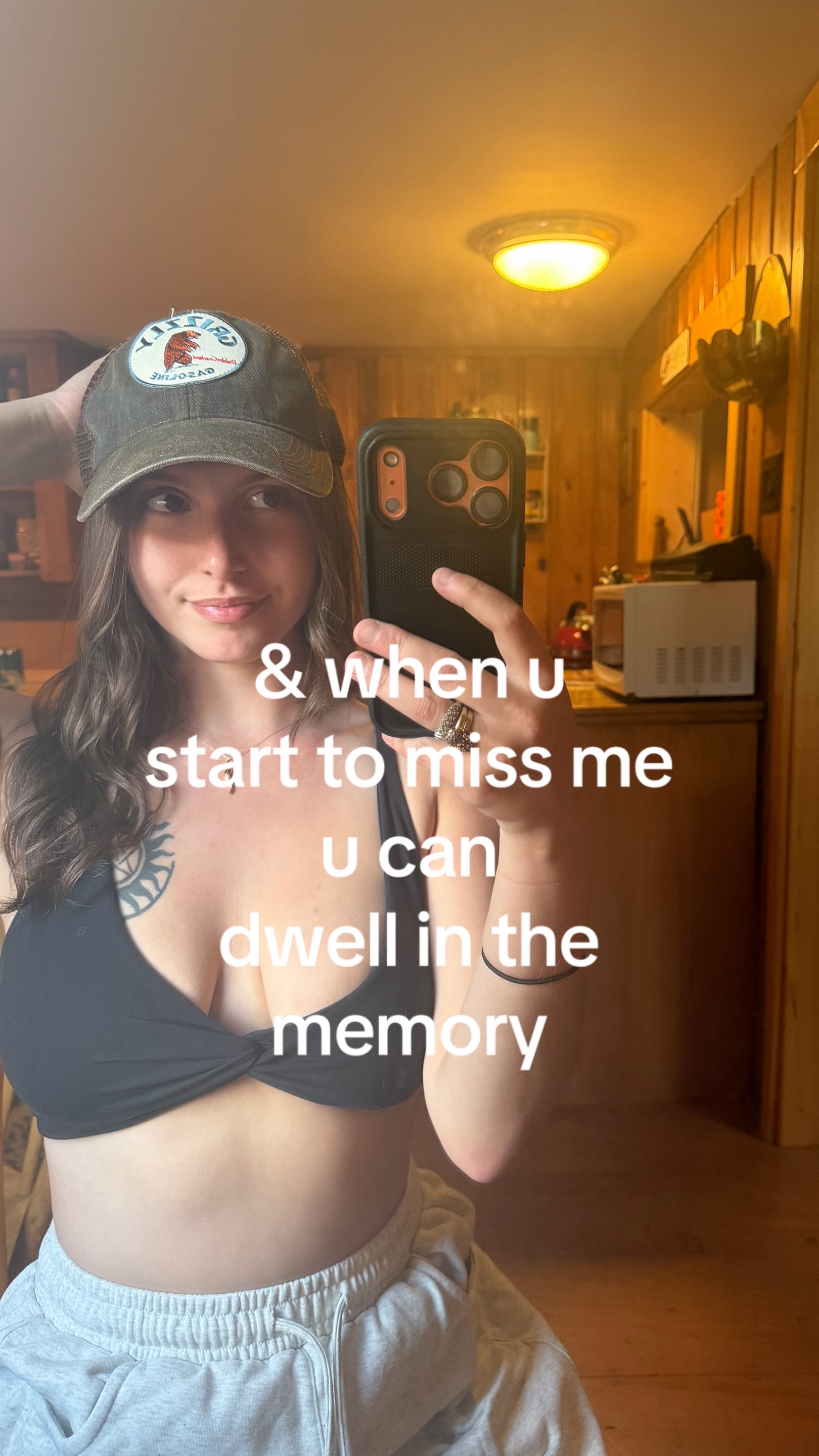 @Emalee ⛰️✨🦌