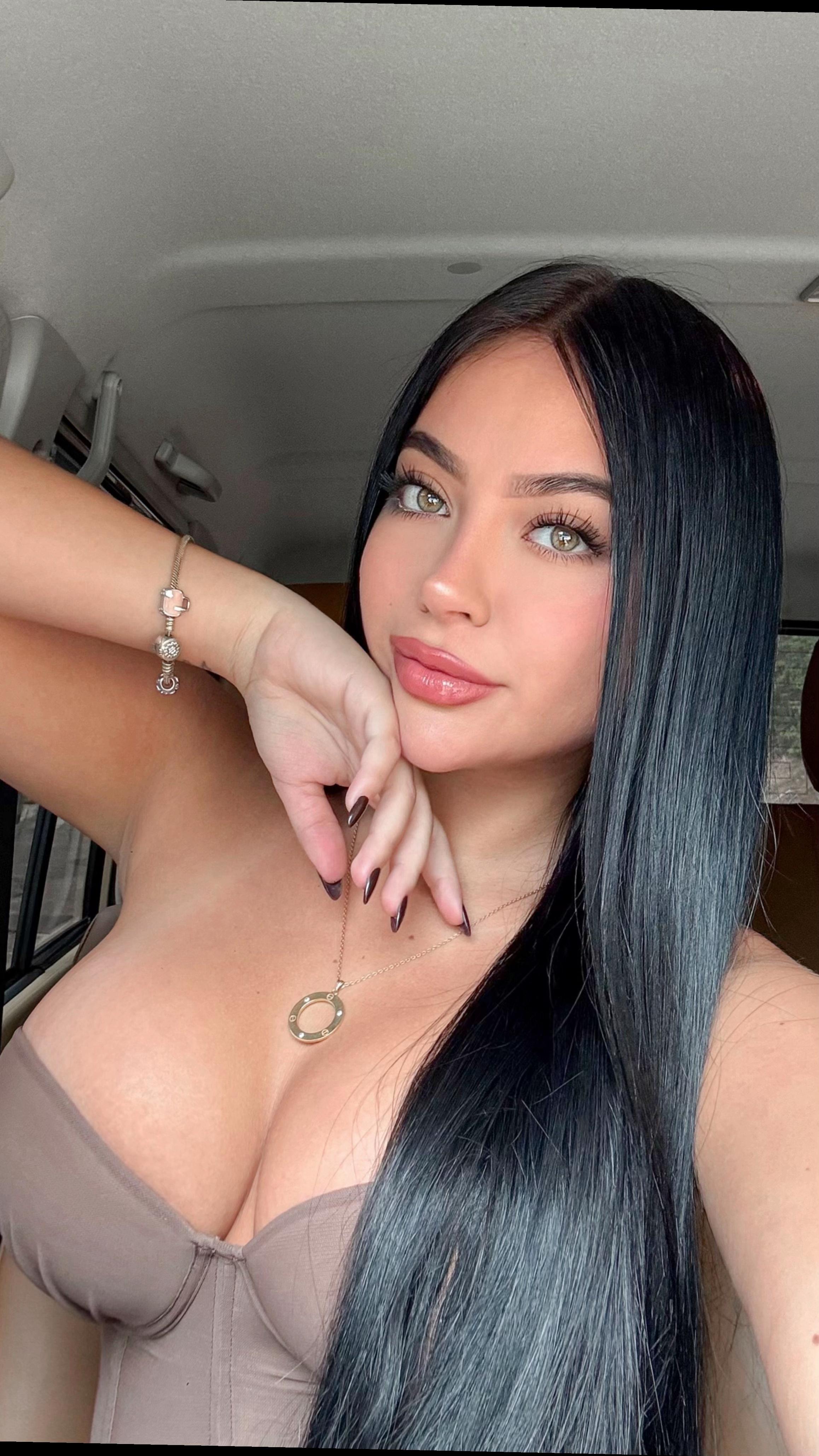 @Eimy🖤