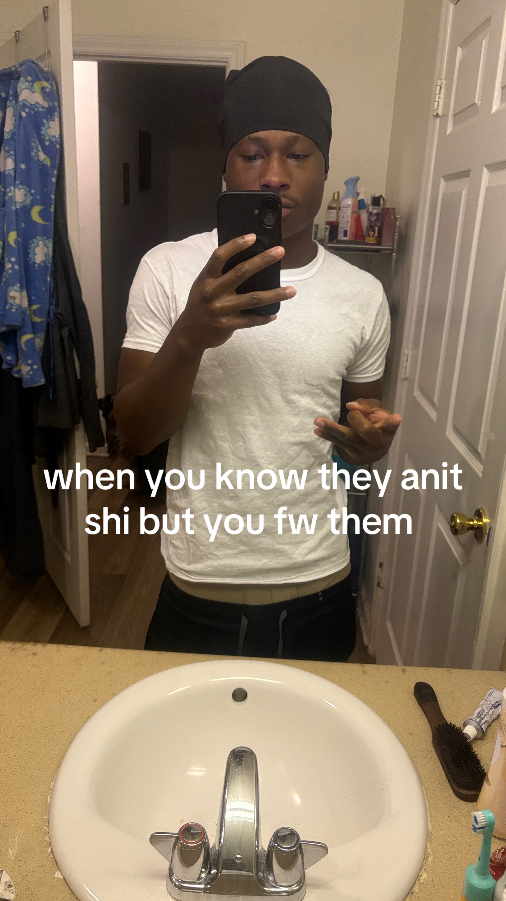 @yourneighborhood_randome