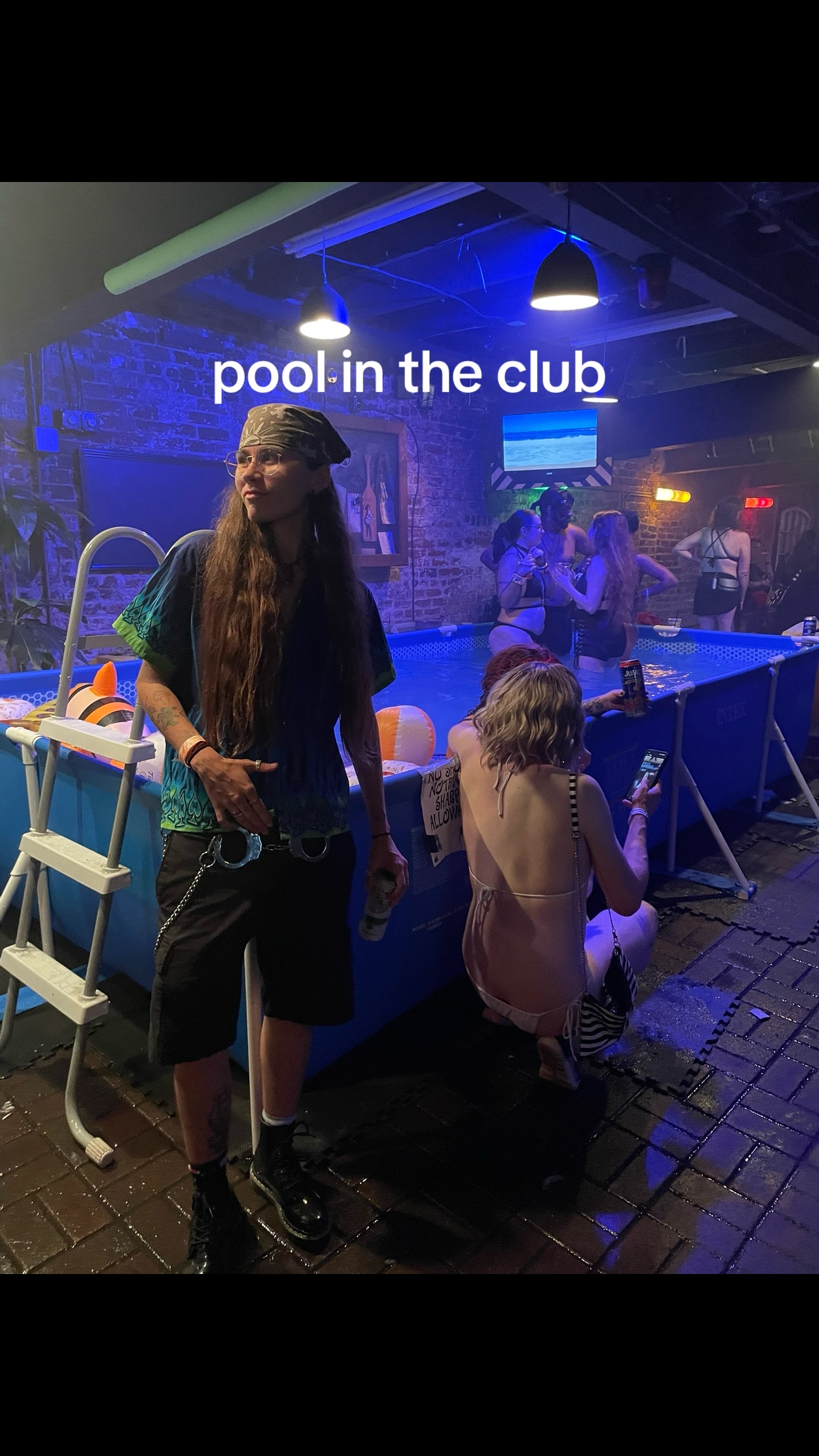 @ca⛓️en