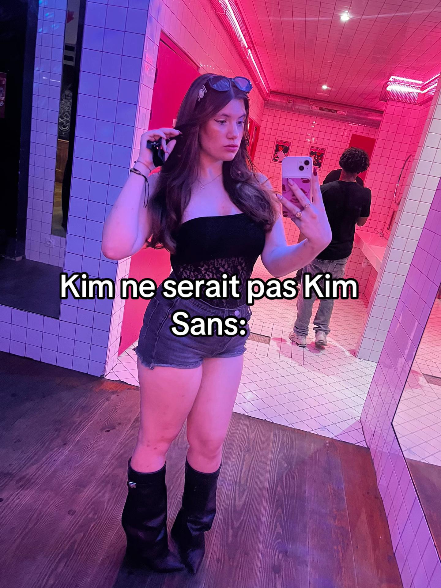@🪩