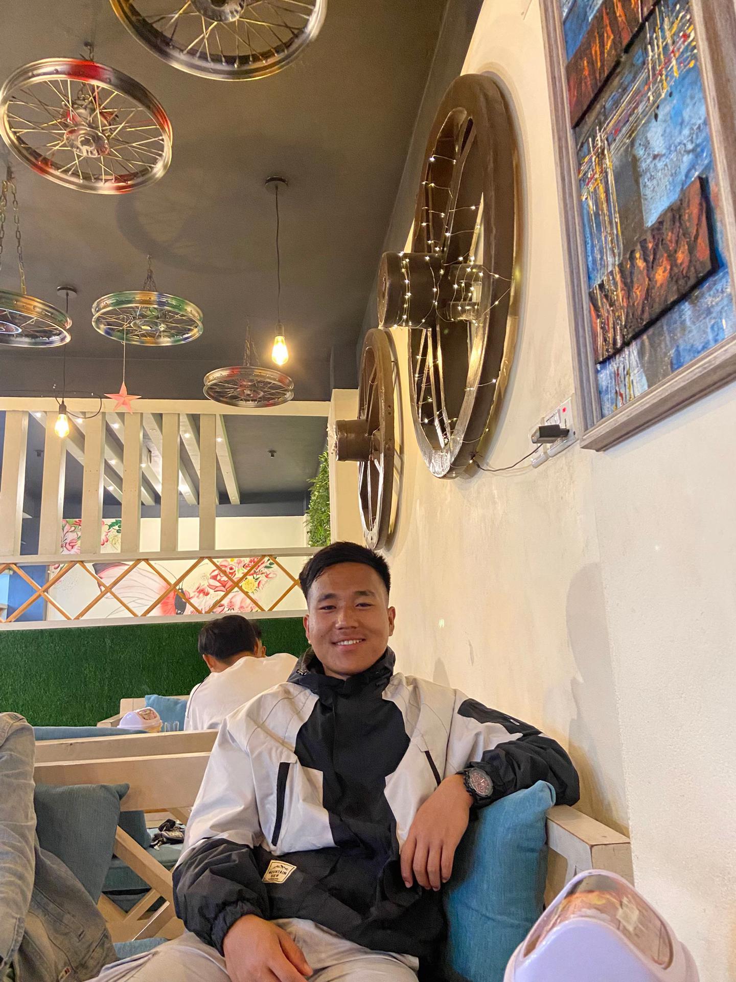 @NAMNU HANG🌼