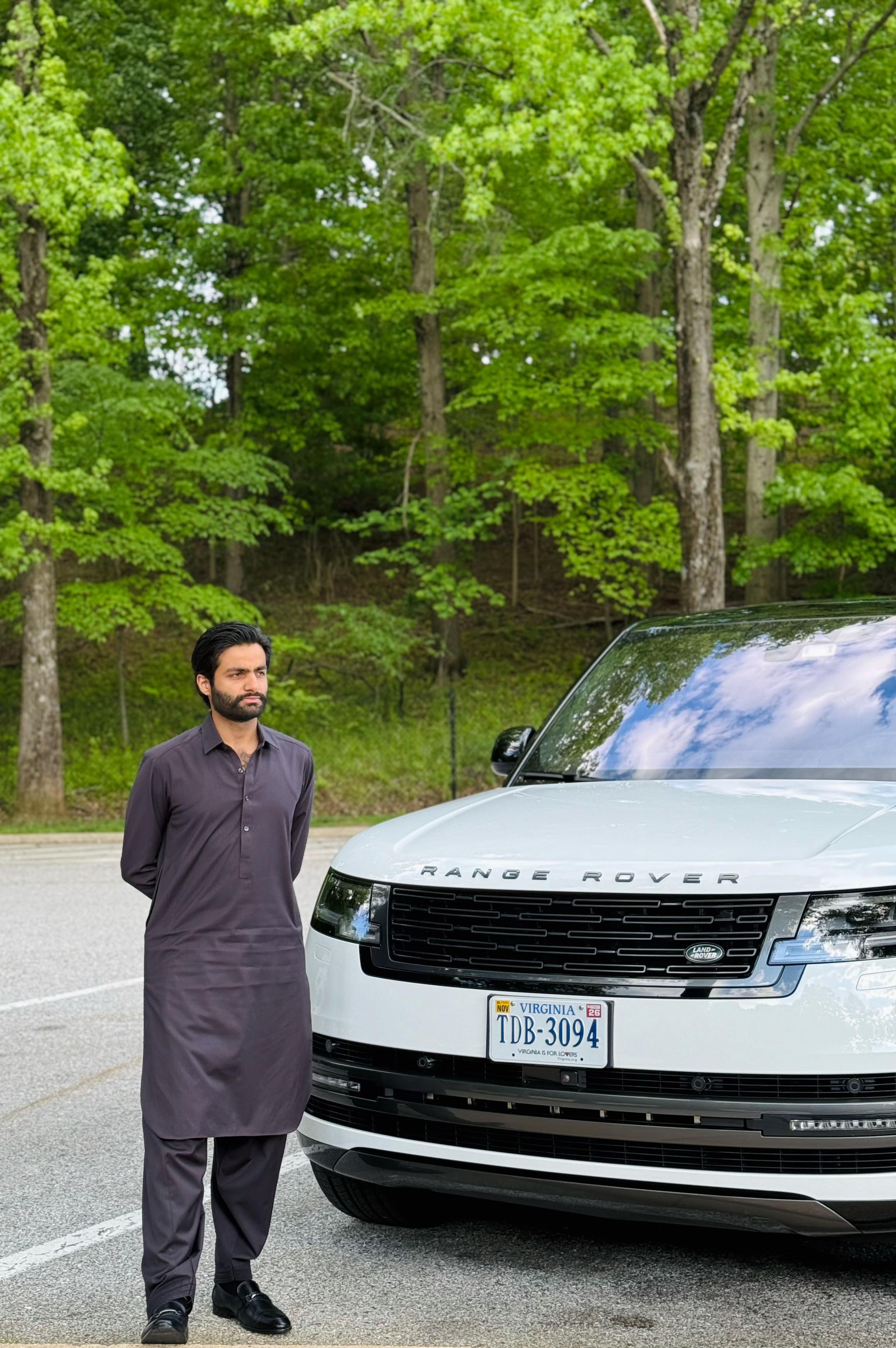 @Ali Malhi 10 🇺🇸🇵🇰