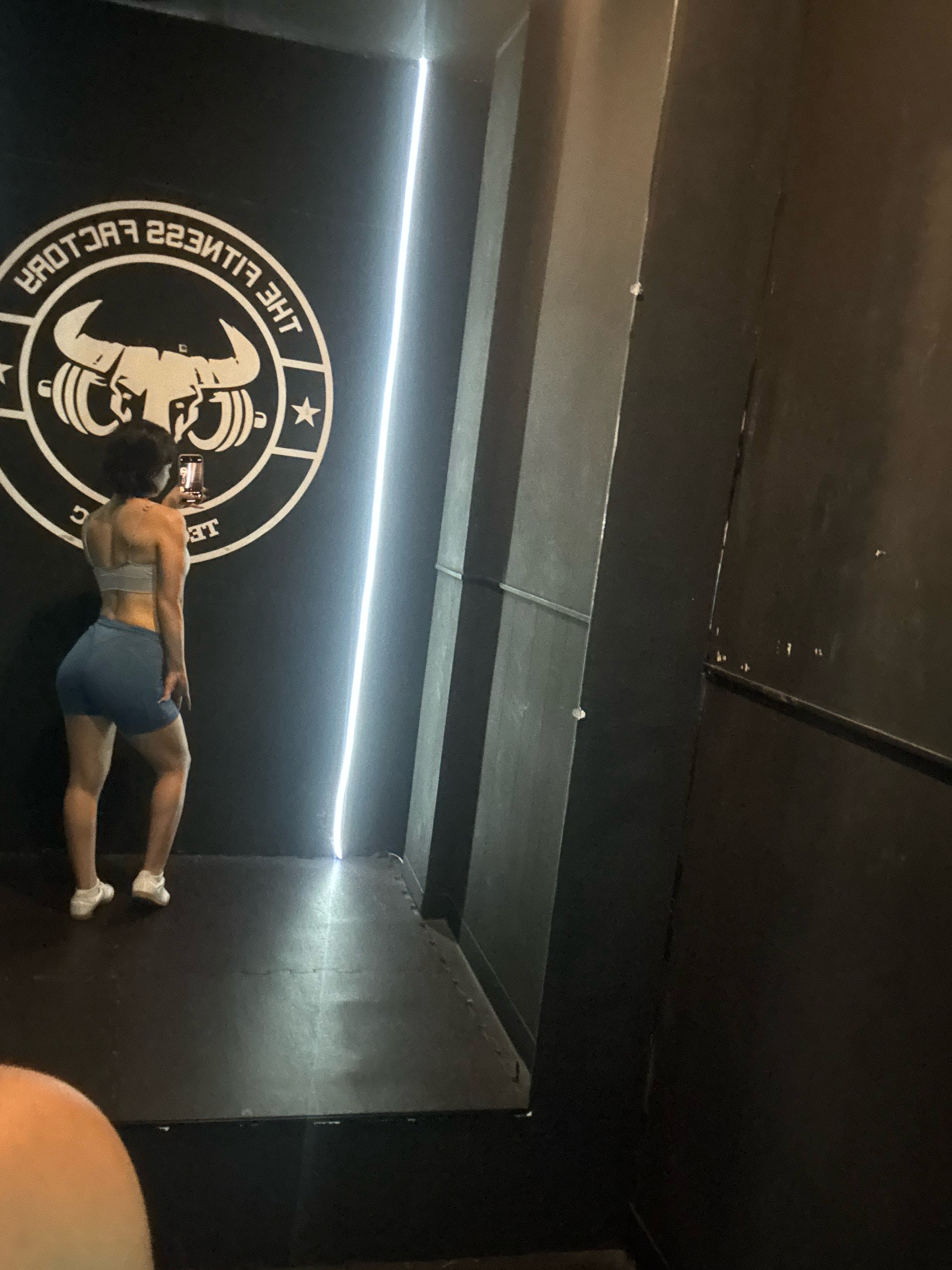 @fridalikestolift